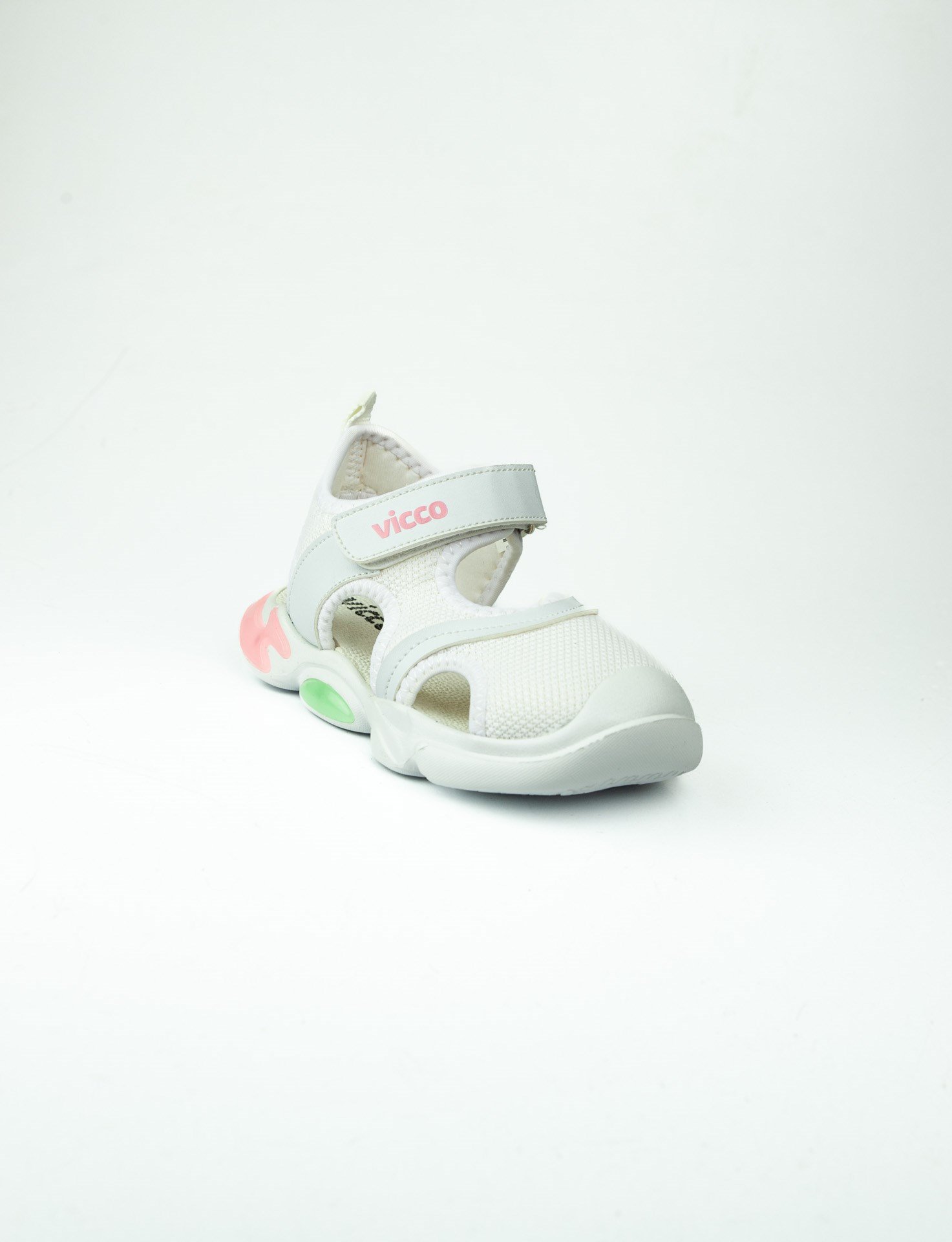 Vicco 332.B26Y.171 Soft Beyaz Kız Çocuk Sandalet