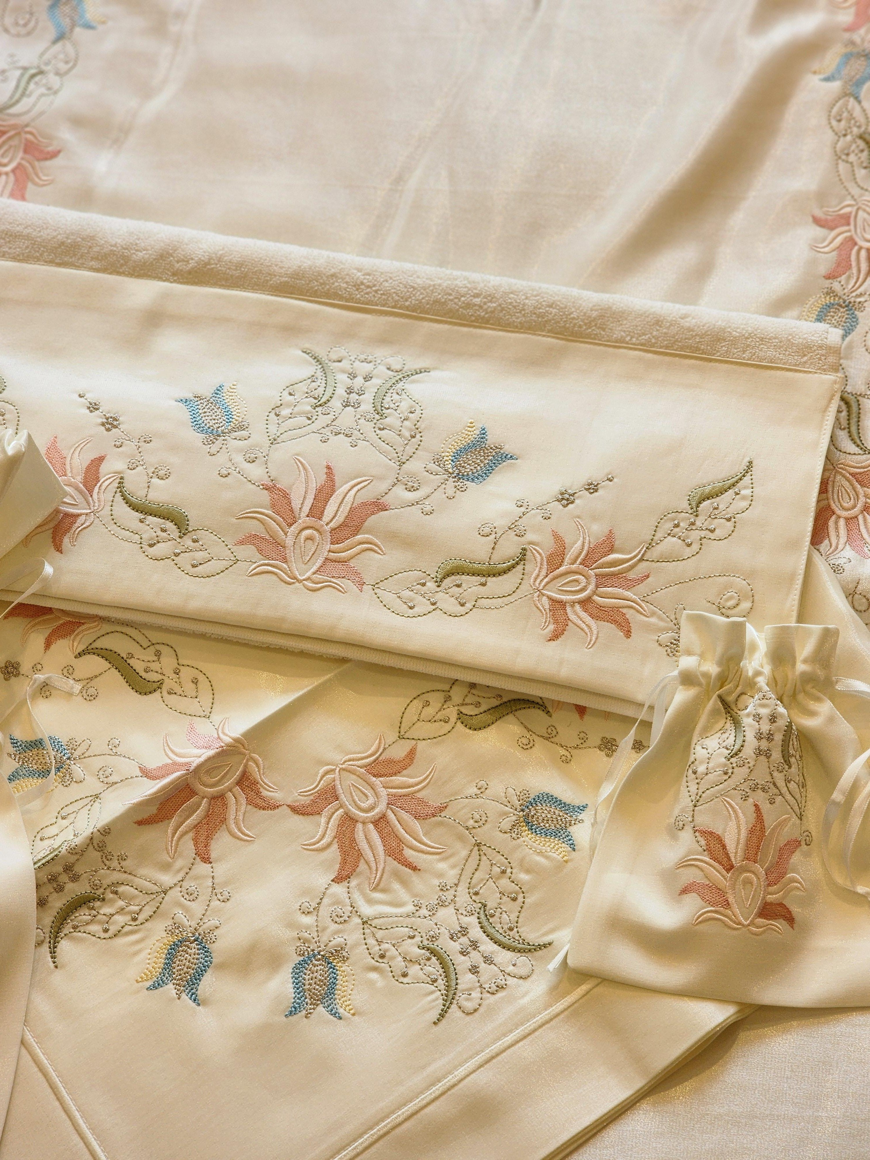 Hanımeli Seccade Bohça Seti 