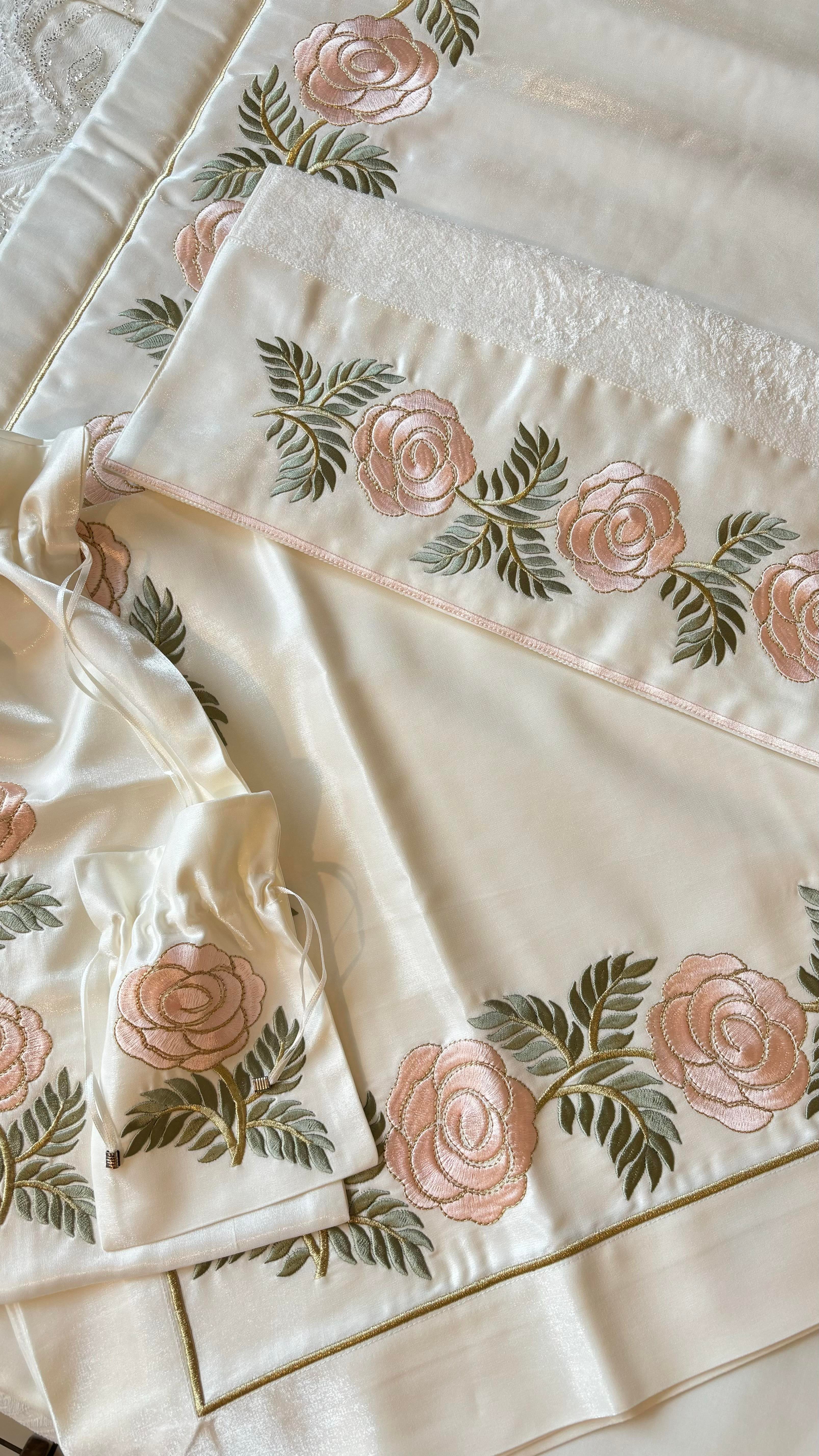 Sultan Çiçeği Seccade Bohça Seti 