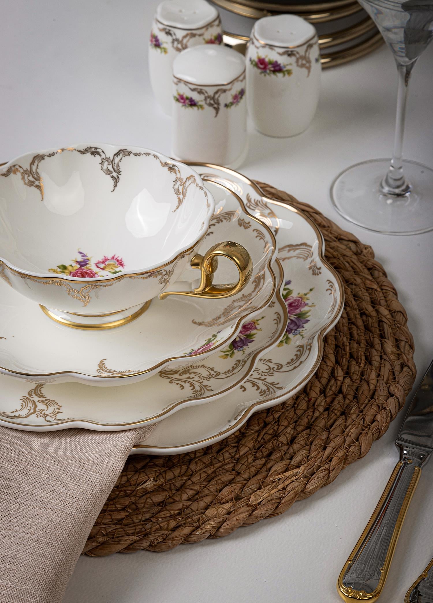 Wanelli Pia Flowers Desenli Bone China 60 Parça 12 Kişilik Yemek Takımı
