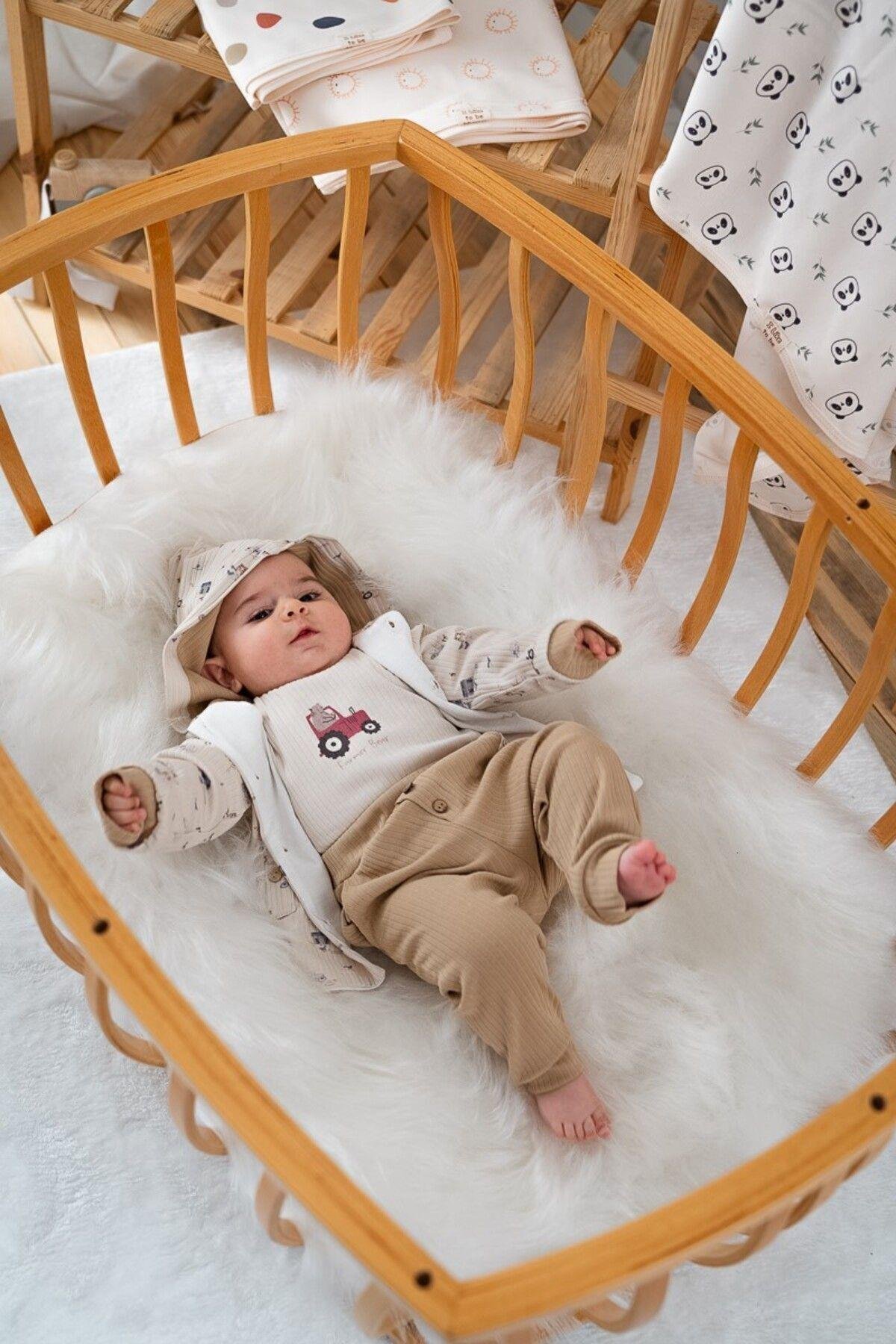 Çiftçi Baskılı Hırkalı Bebek Takım 3'lü