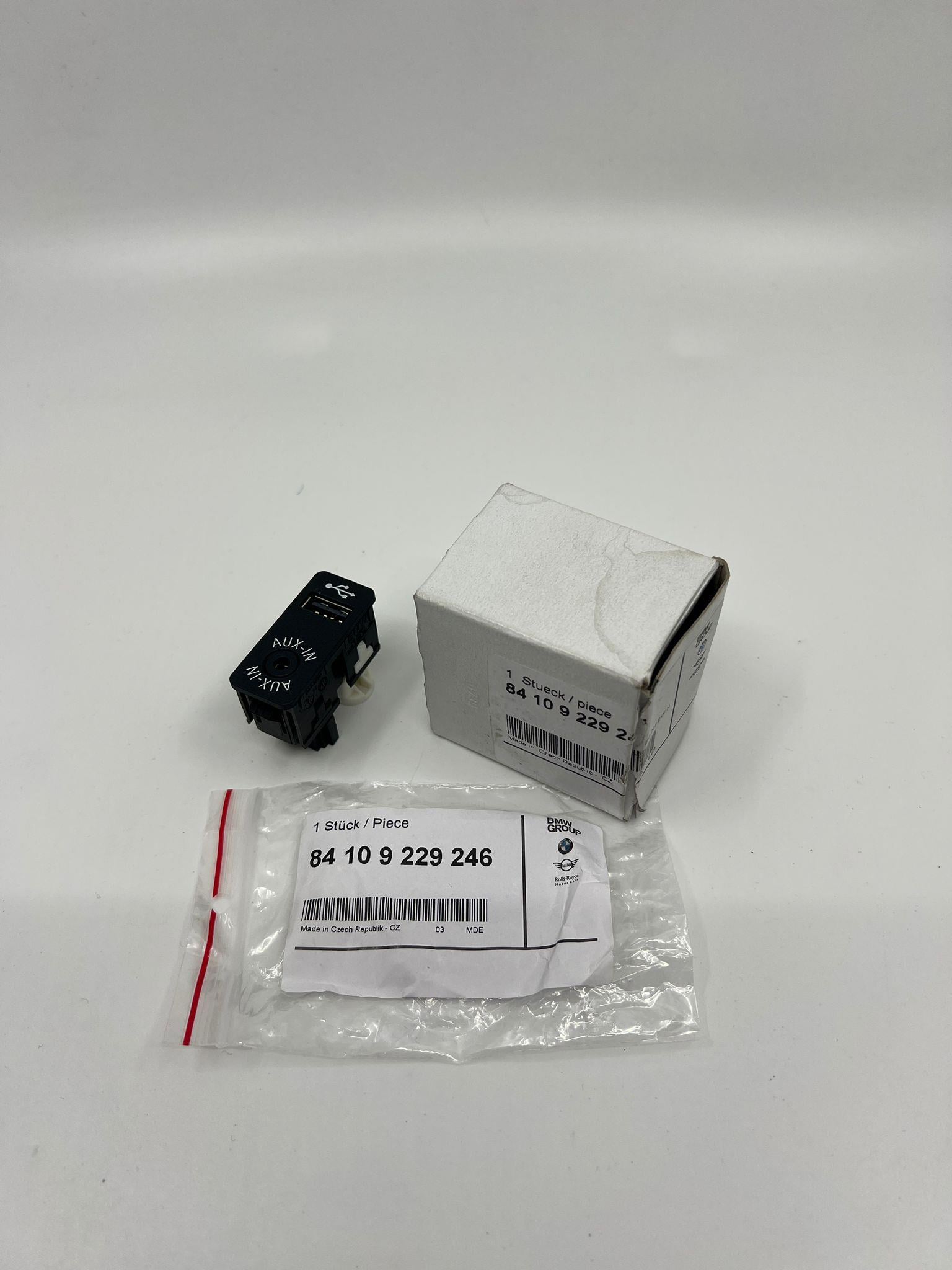 Bmw USB Priz 8410 9 229 246
