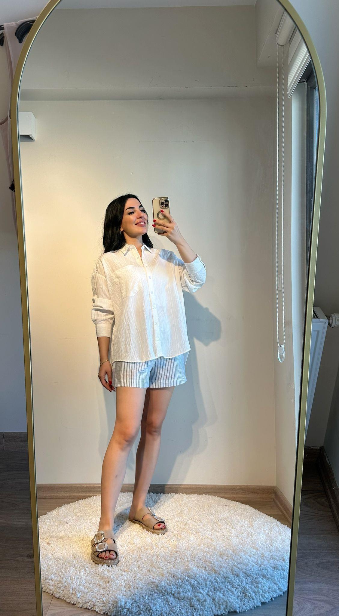 Beyaz Oversize Gömlek