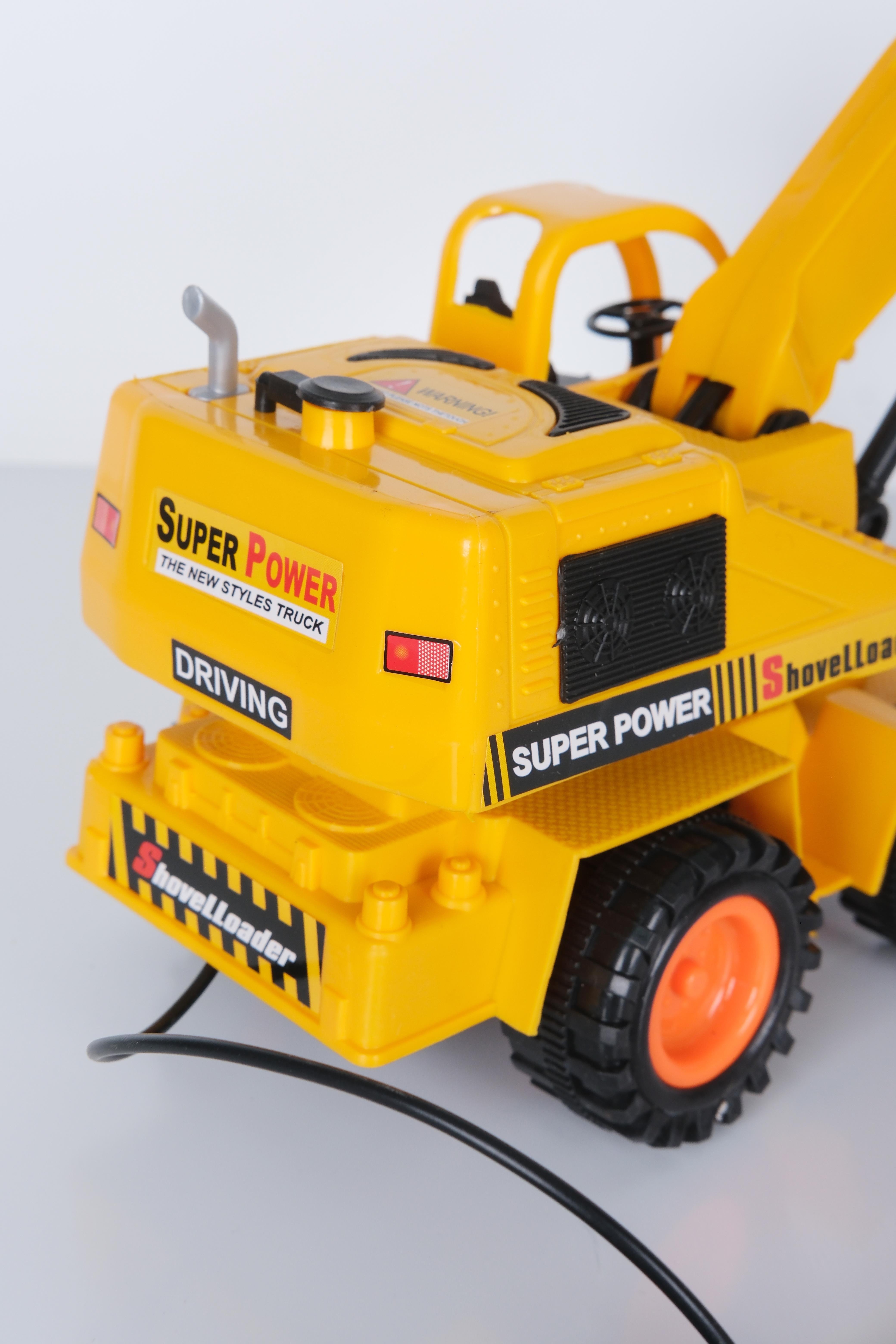 Kablo Kumandalı Oyuncak Excavator Kepçe
