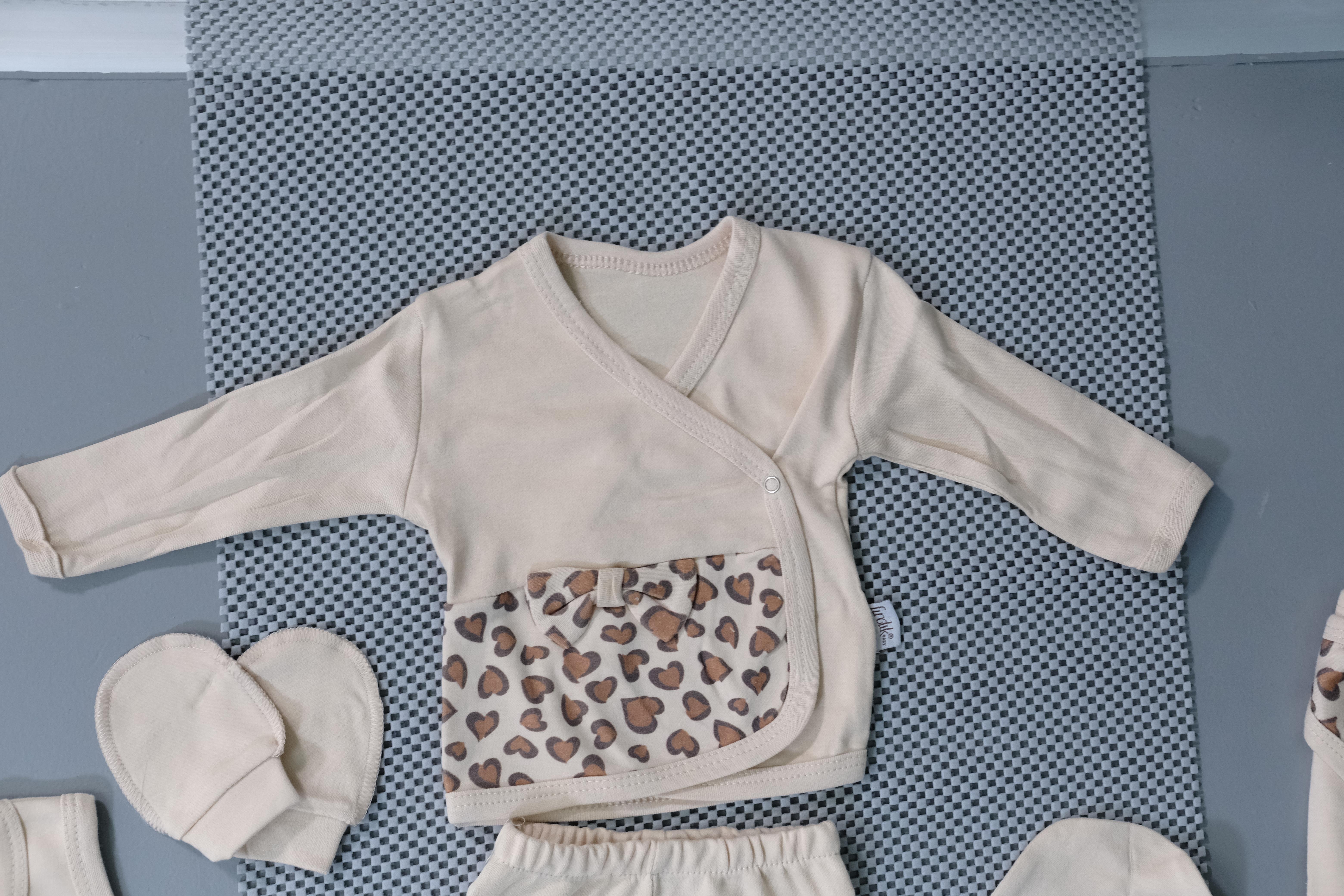 LEOPAR DESENLİ 7'Lİ ZIBIN TAKIM BEJ