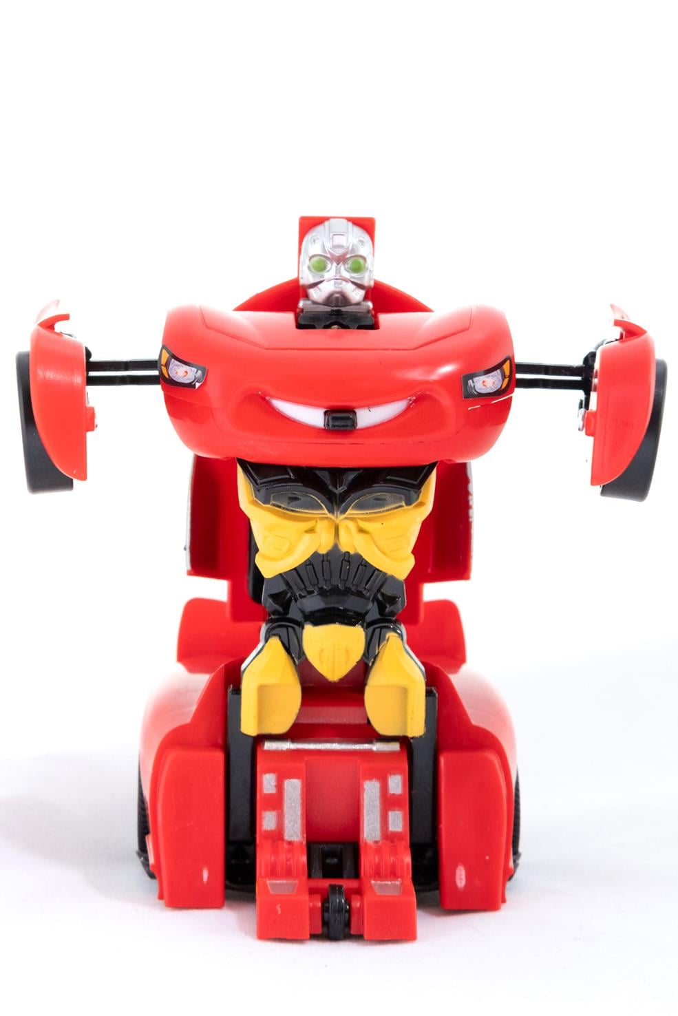 Oyuncak Robot'a Dönüşen Oyuncak Araba