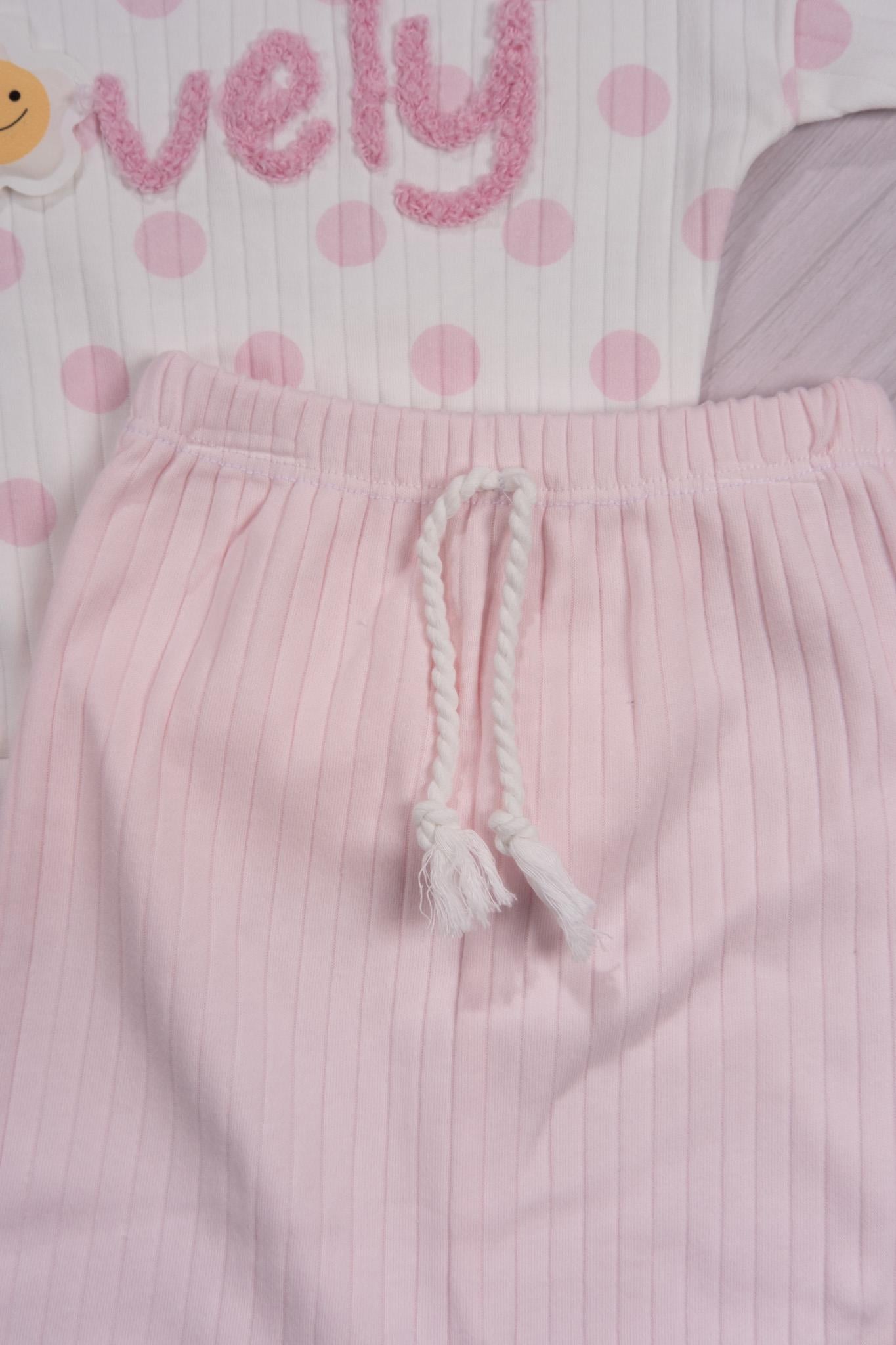 Puantiyeli “Lovely” Yazılı Kız Bebek Takımı Toz Pembe