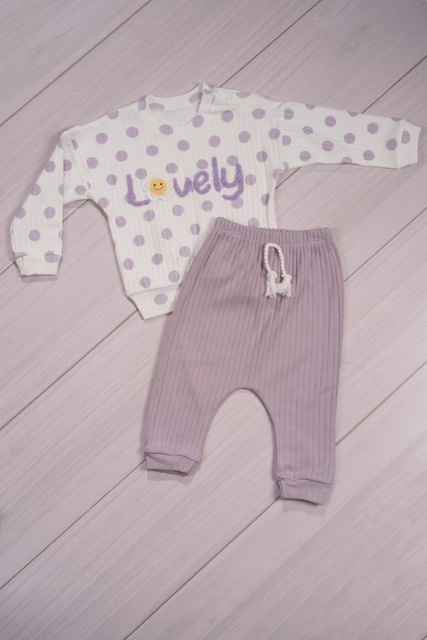 Puantiyeli “Lovely” Yazılı Kız Bebek Takımı Lila