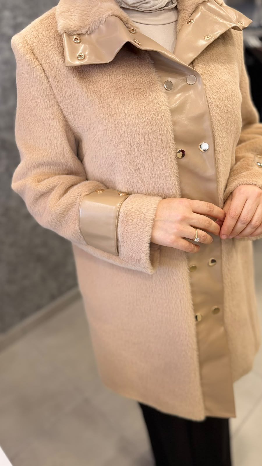 3031 PUREVA deri detaylı Angora kaban 
