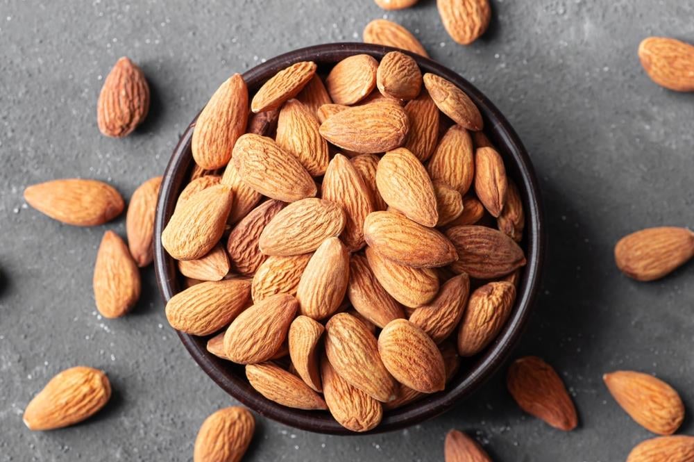 Çiğ Badem (1 kg) – Doğal Protein Kaynağı, Sağlıklı Atıştırmalık