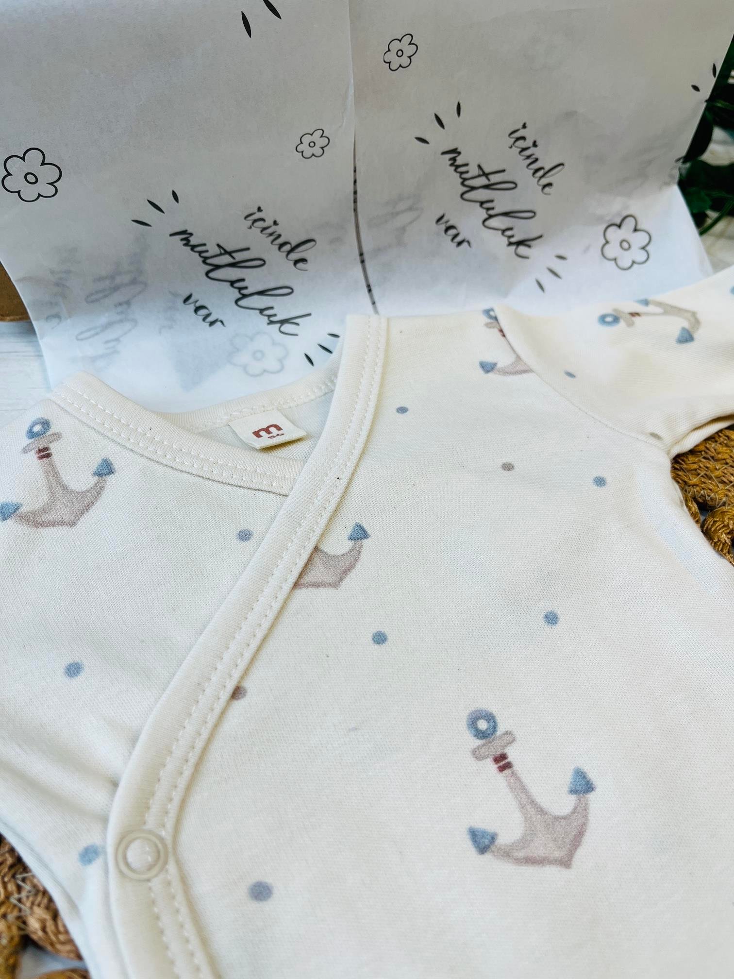 Çapa Desenli Mavi Müslin Battaniyeli Erkek Bebek Hediye Seti