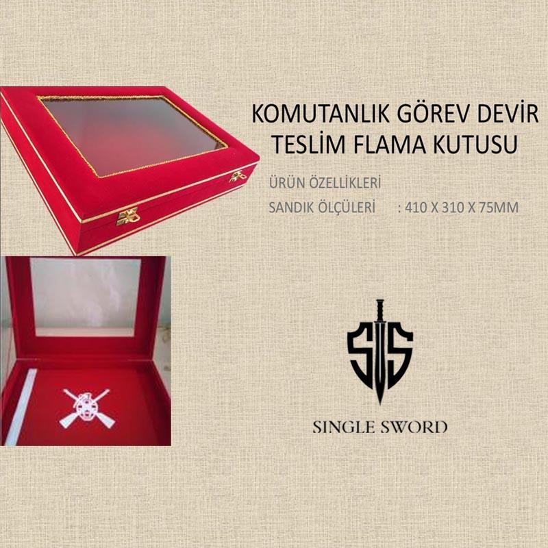 Single Sword Komutanlık Görev Devir Teslim Flama Kutusu