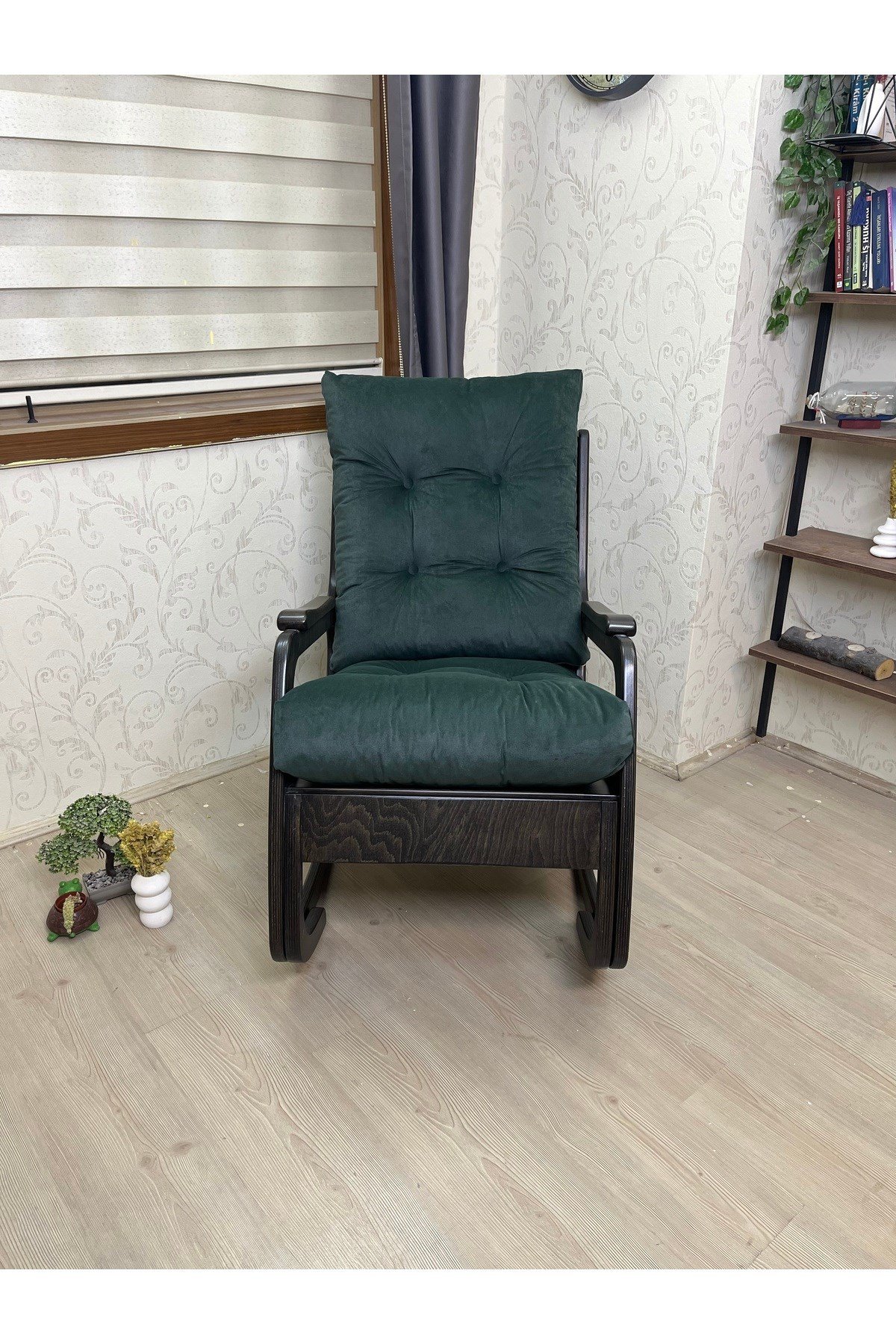 Kontes Haki Yeşil Sallanan Sandalye Dinlenme Koltuğu Okuma Koltuğu