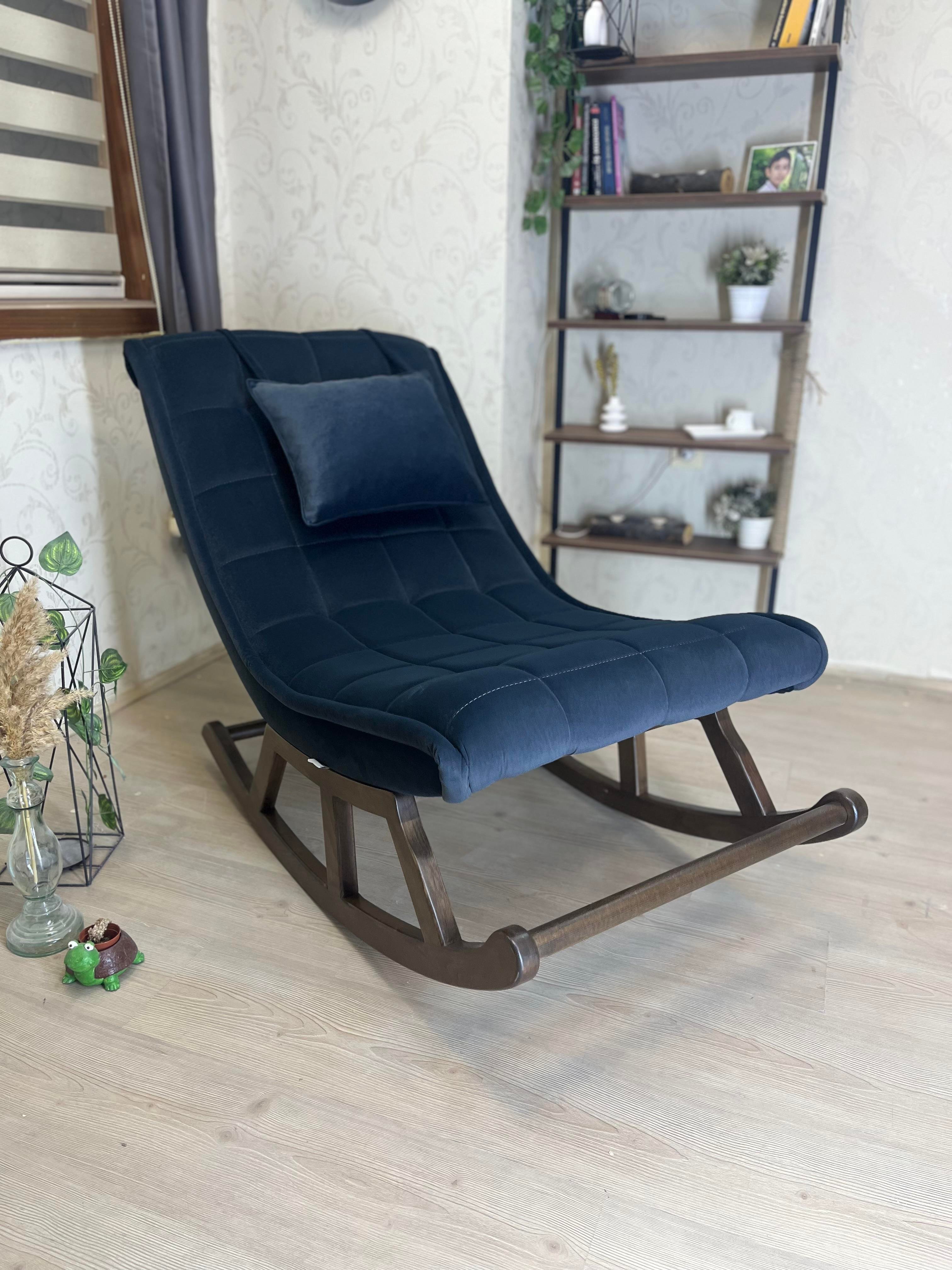 MİSKİN SALLANAN SANDALYE