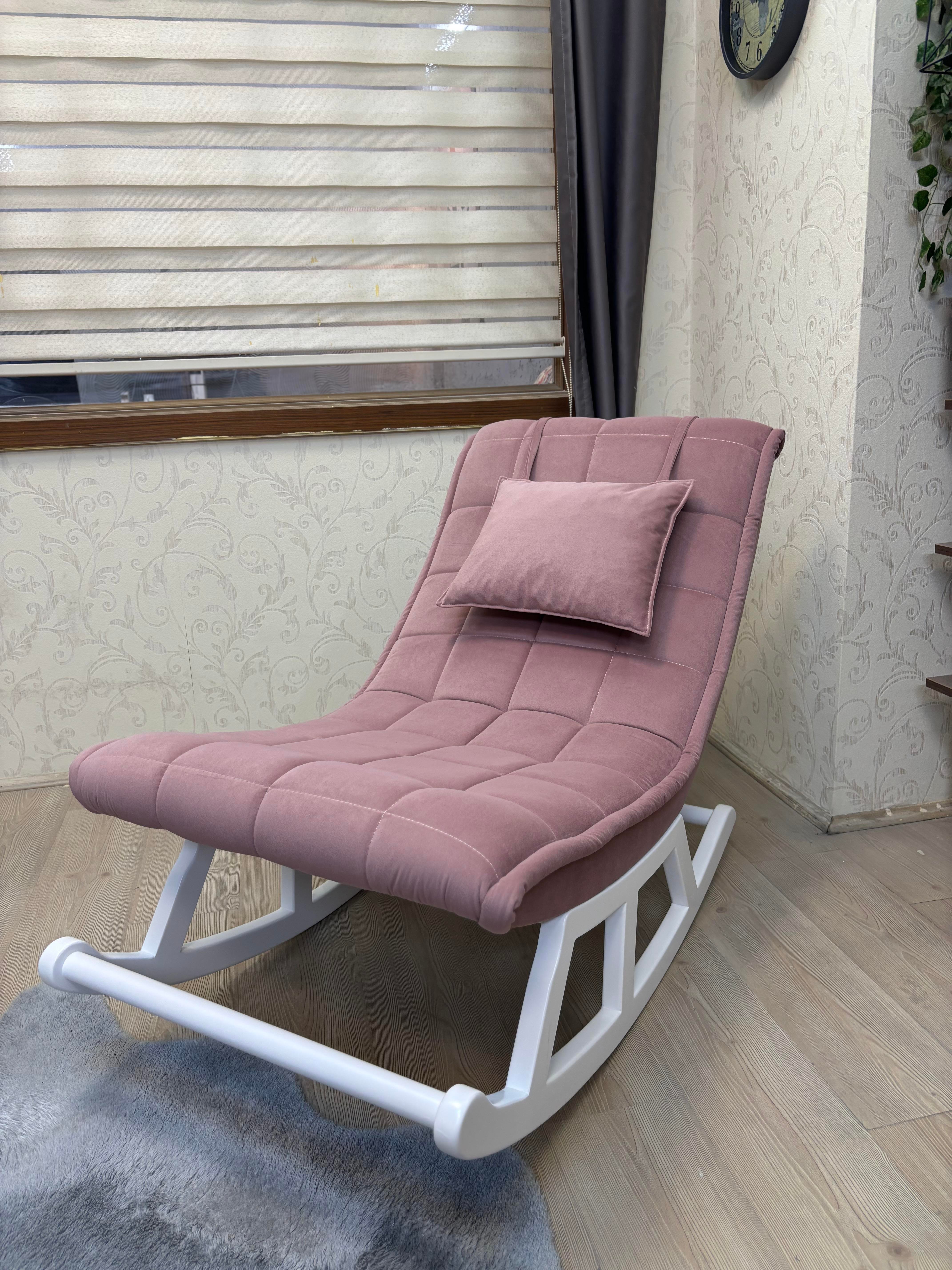 MİSKİN SALLANAN SANDALYE