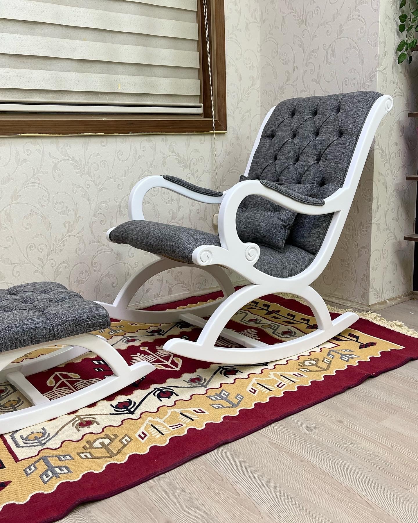 RUSTİK SALLANAN SANDALYE