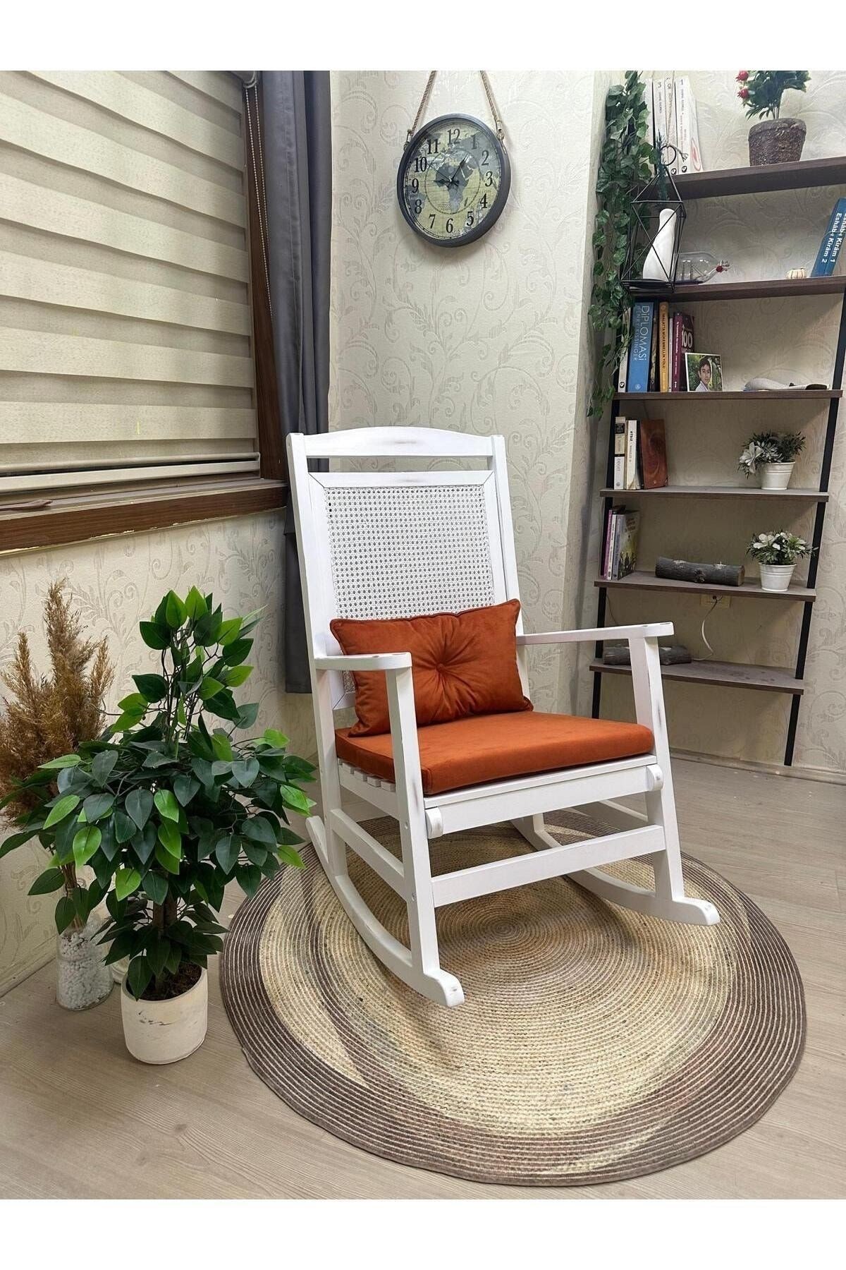 Veranda Naturel Krem Minderli Hasırlı Sallanan Sandalye Hazeranlı Dinlenme Koltuğu