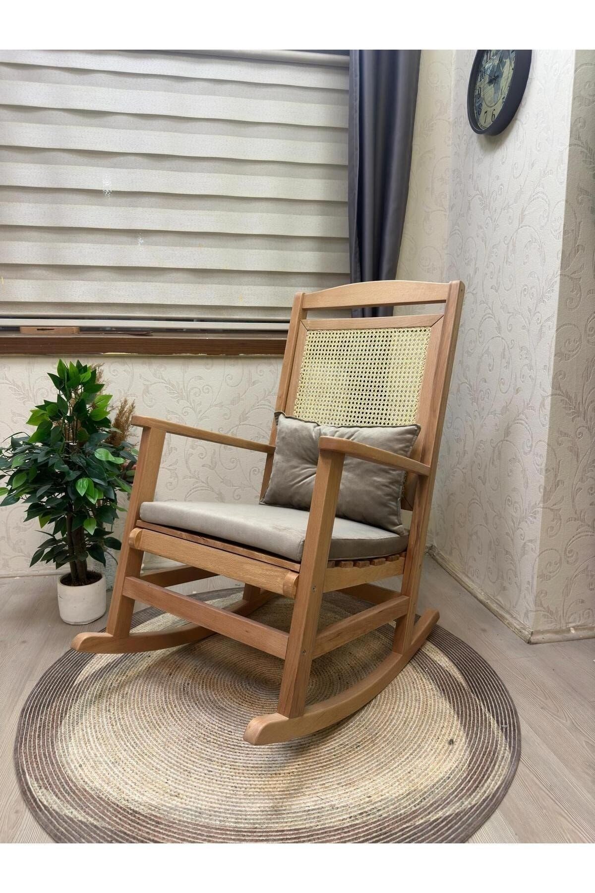 Veranda Naturel Krem Minderli Hasırlı Sallanan Sandalye Hazeranlı Dinlenme Koltuğu