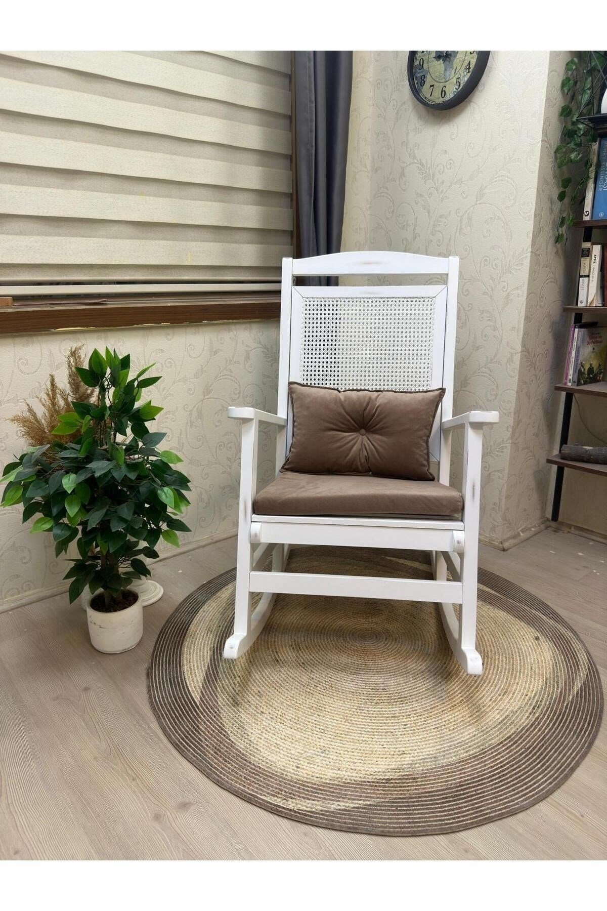 Veranda Naturel Krem Minderli Hasırlı Sallanan Sandalye Hazeranlı Dinlenme Koltuğu
