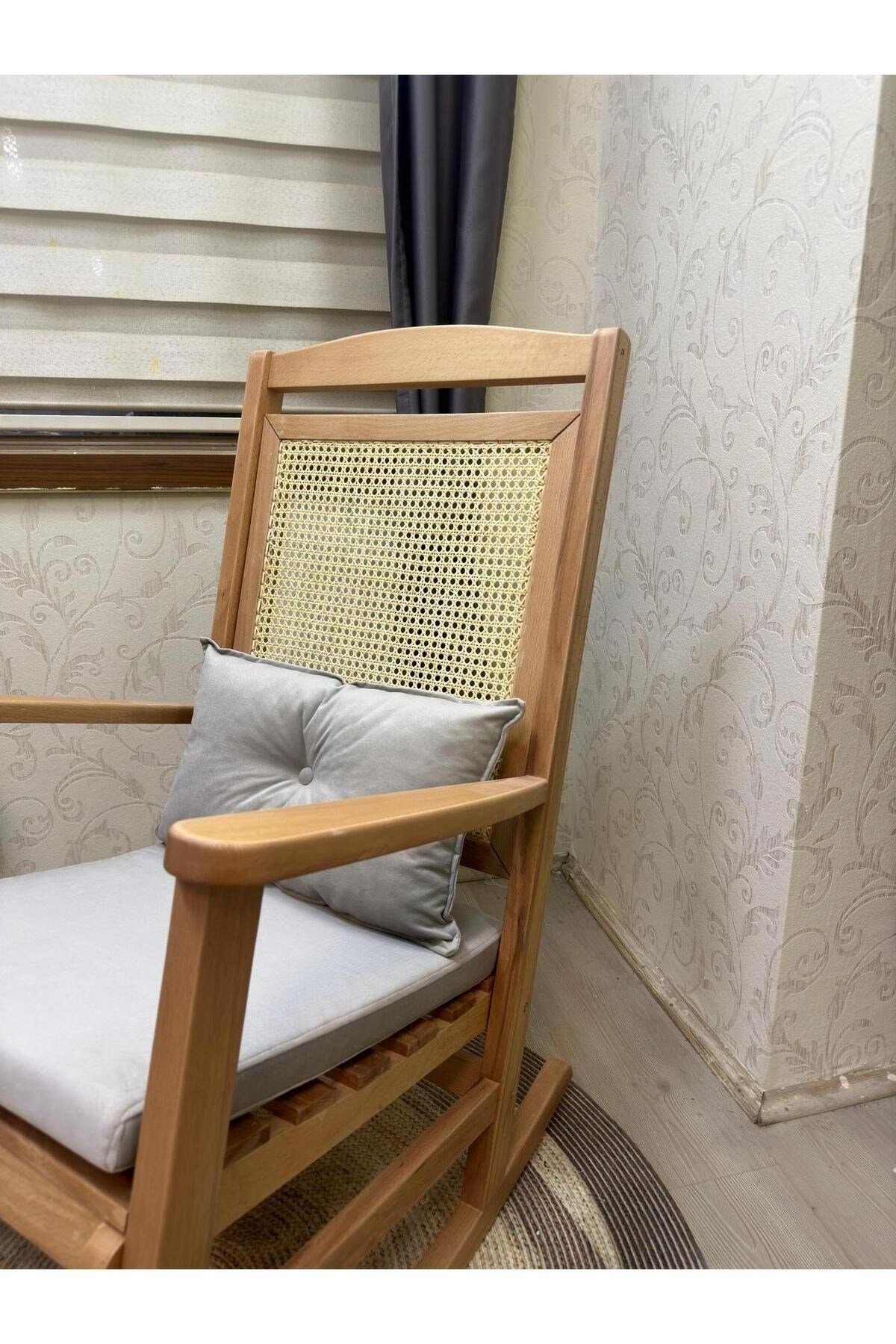 Veranda Naturel Krem Minderli Hasırlı Sallanan Sandalye Hazeranlı Dinlenme Koltuğu
