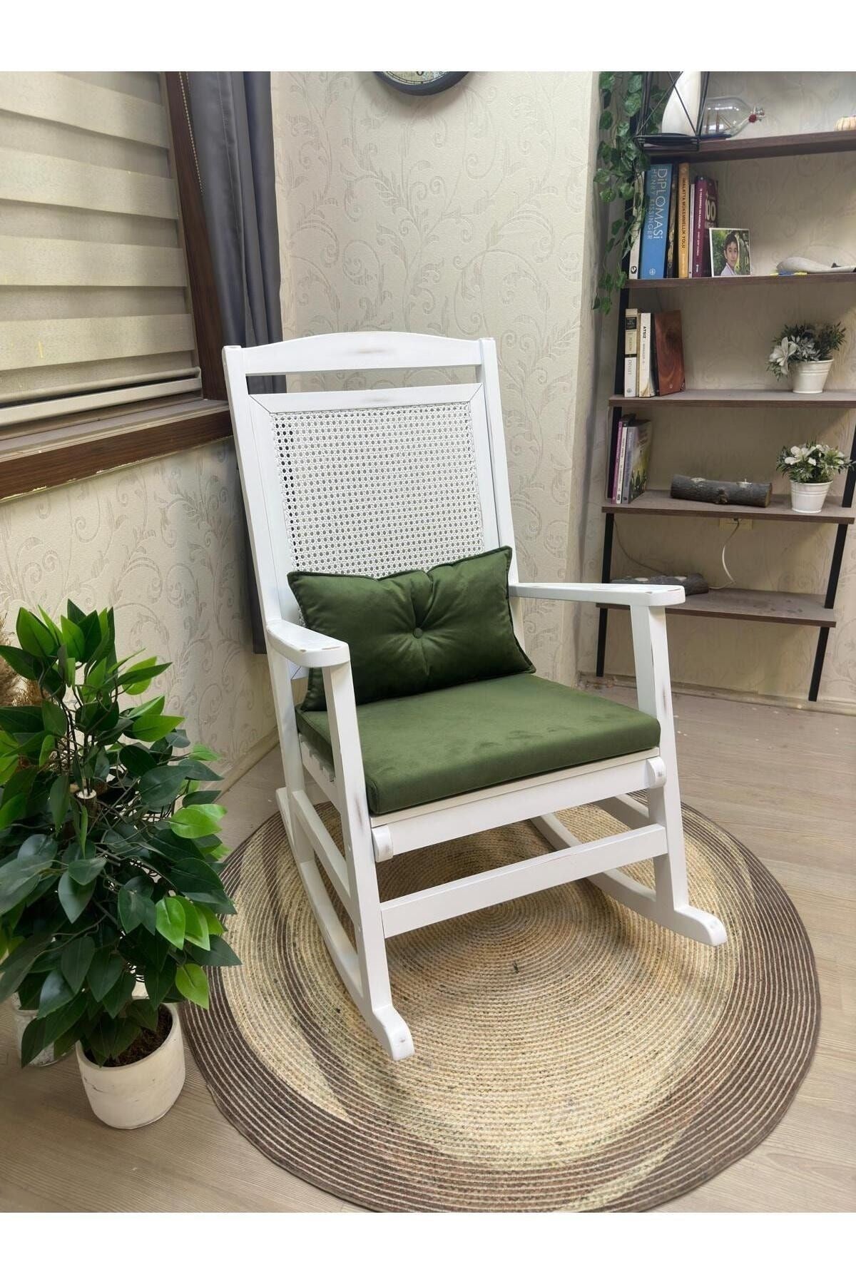 Veranda Naturel Krem Minderli Hasırlı Sallanan Sandalye Hazeranlı Dinlenme Koltuğu