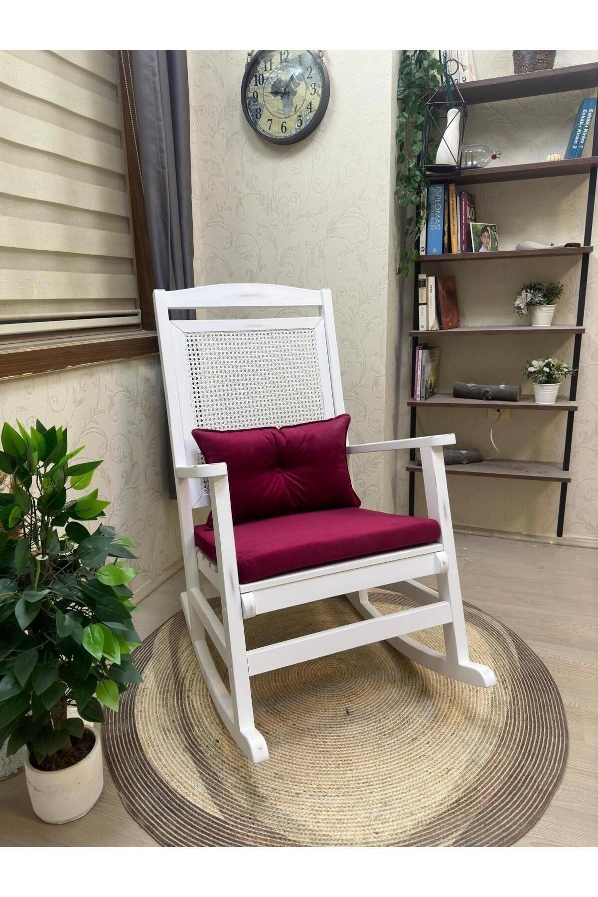 Veranda Naturel Krem Minderli Hasırlı Sallanan Sandalye Hazeranlı Dinlenme Koltuğu