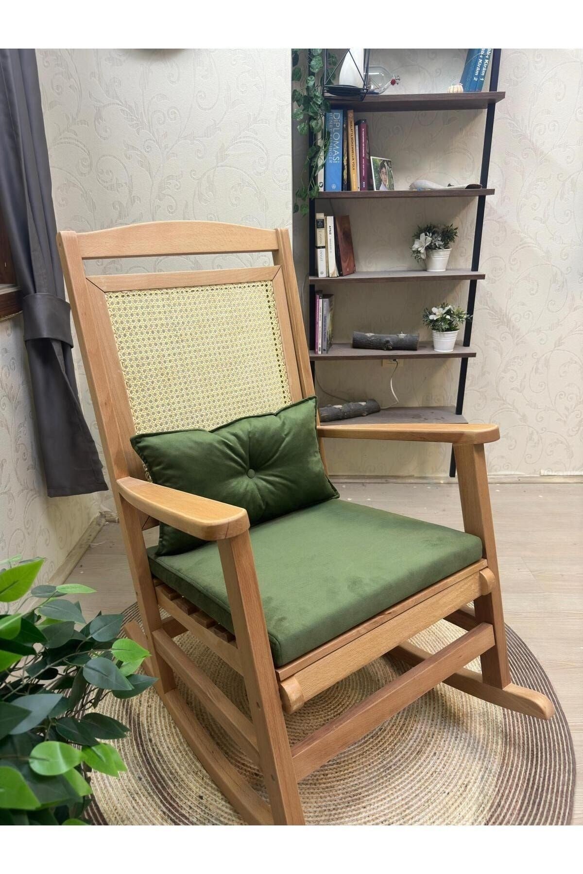 Veranda Naturel Krem Minderli Hasırlı Sallanan Sandalye Hazeranlı Dinlenme Koltuğu