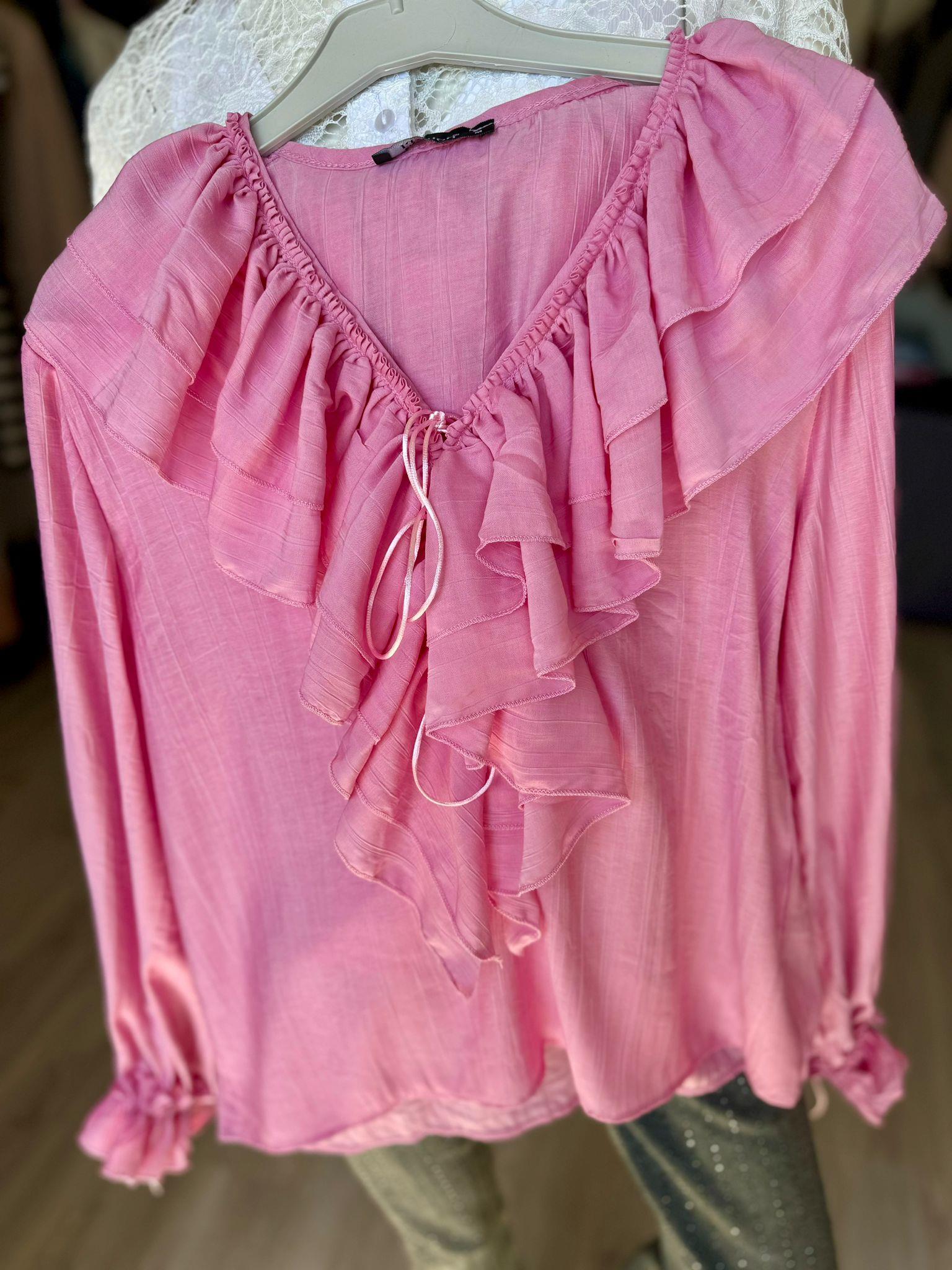 Pembe Yaka Detaylı Gömlek 
