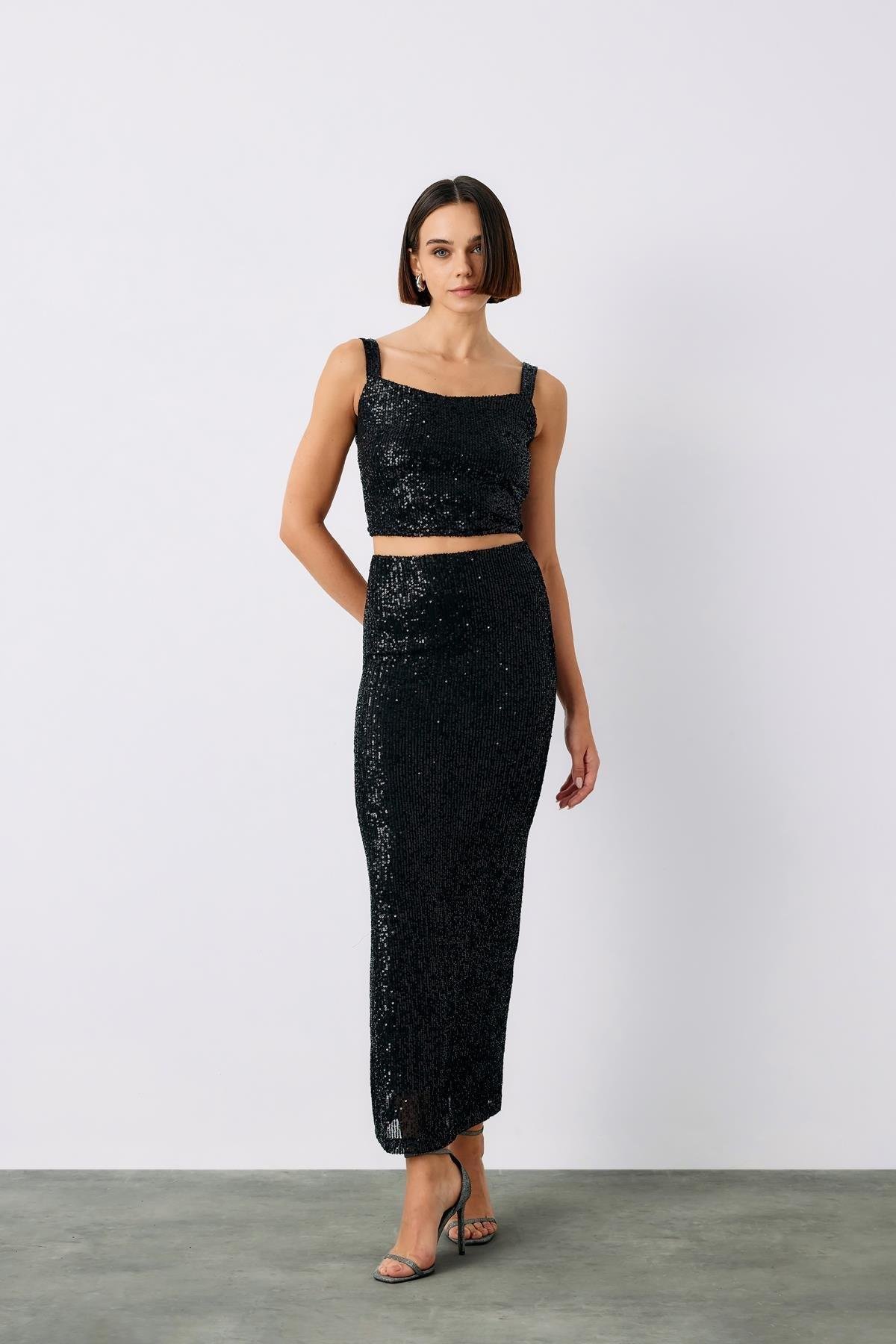 Karolin Siyah Midi Etek
