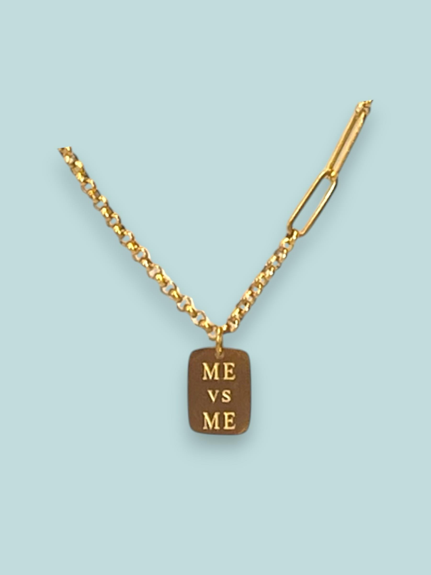 Me Vs Me Tasarım Kolye Gold