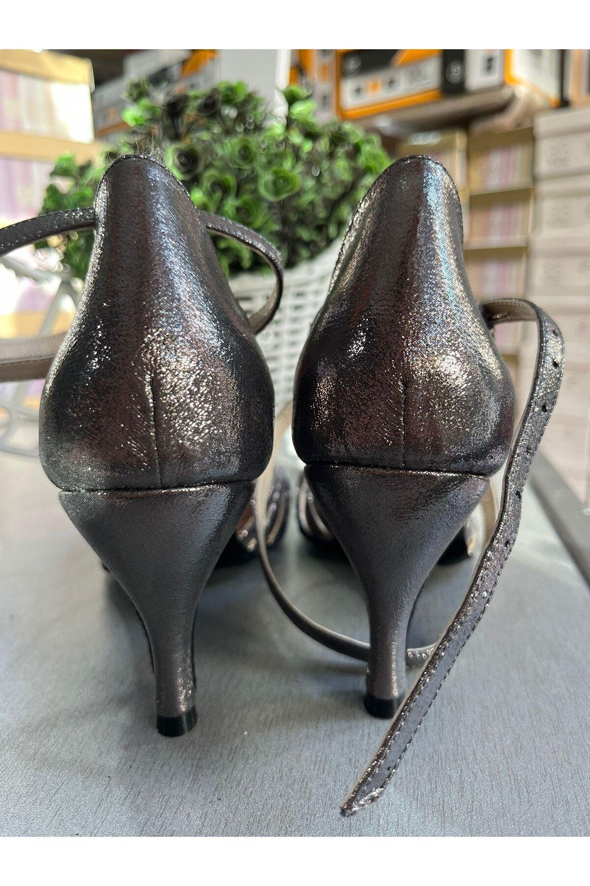 ANTRASİT 7 BANTLI KAPALI TOPUK TANGO-DANS VE SALON AYAKKABISI 7 CM (11PONT) TANGO TOPUK