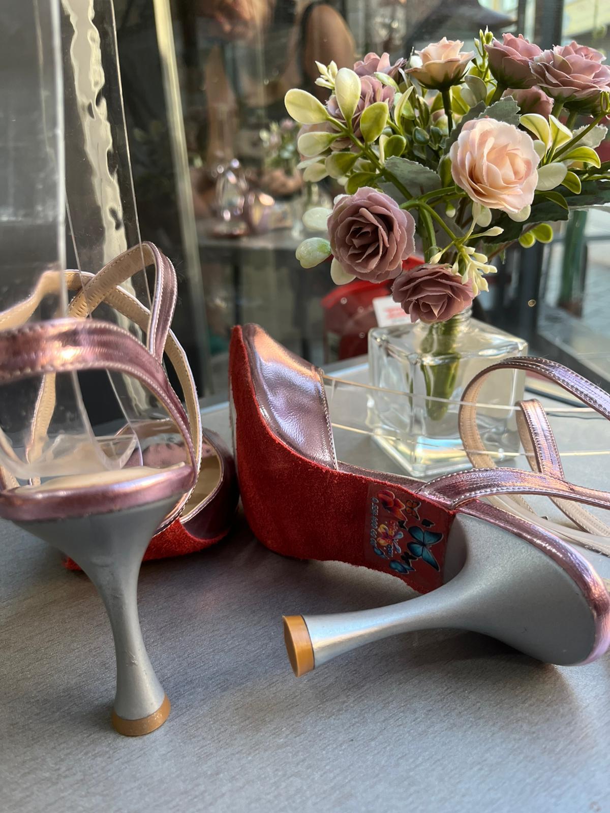 PARLAK LİLA KELEBEK MODEL 8,5 CM BOT KADEH MODEL TOPUK TANGO, DANS VE SALON AYAKKABISI