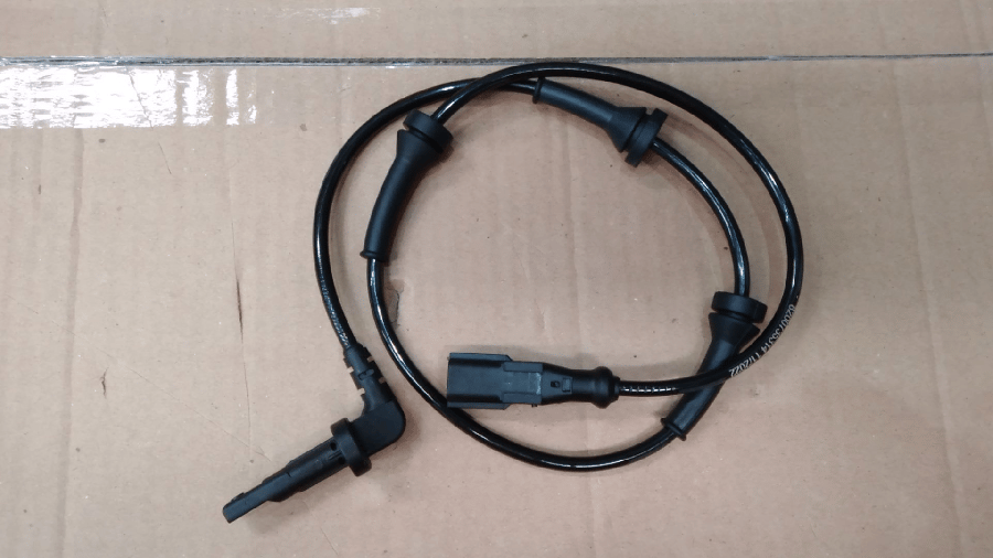 ABS SENSORU  ON SAGSOL RENAULT MASTER III 23 DCI FWD23 DCI RWD23 DCI 100 FWD (10)  820073531