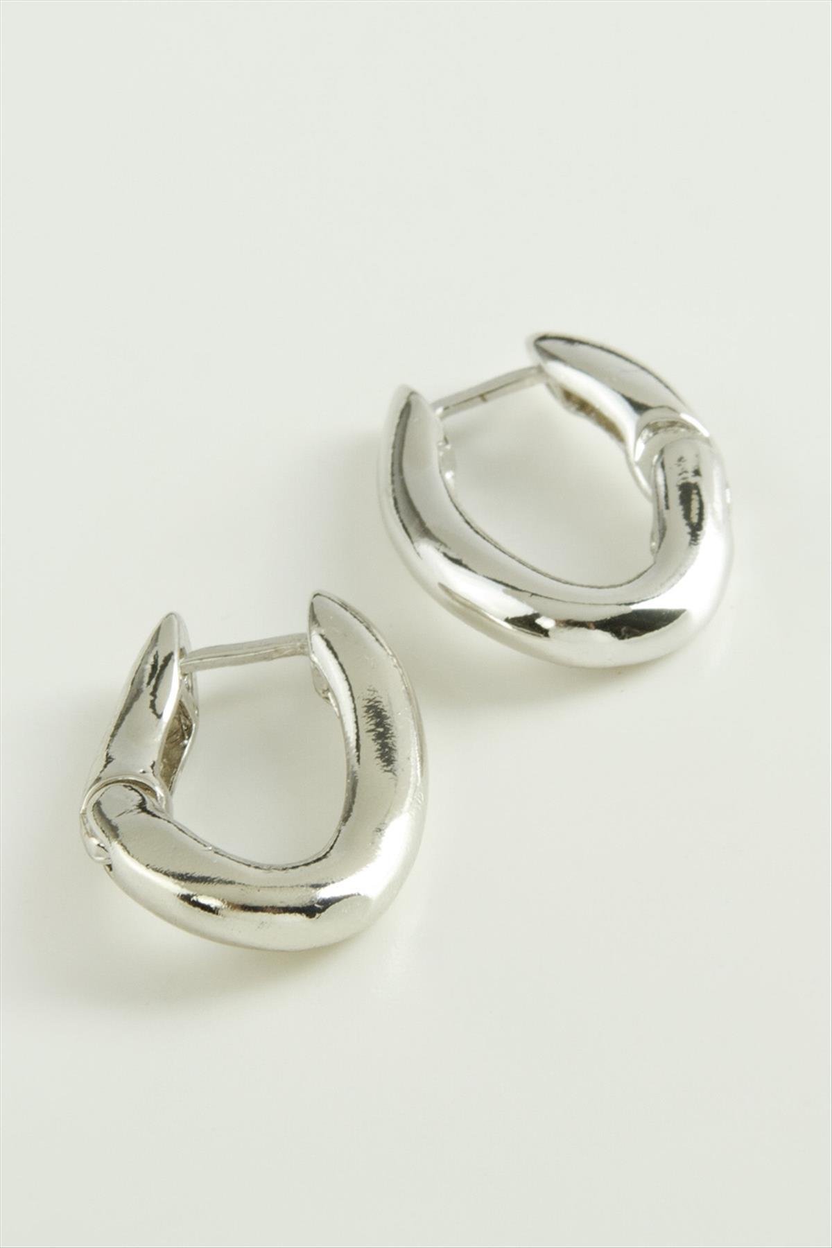 Oval Trend Metal Küpe