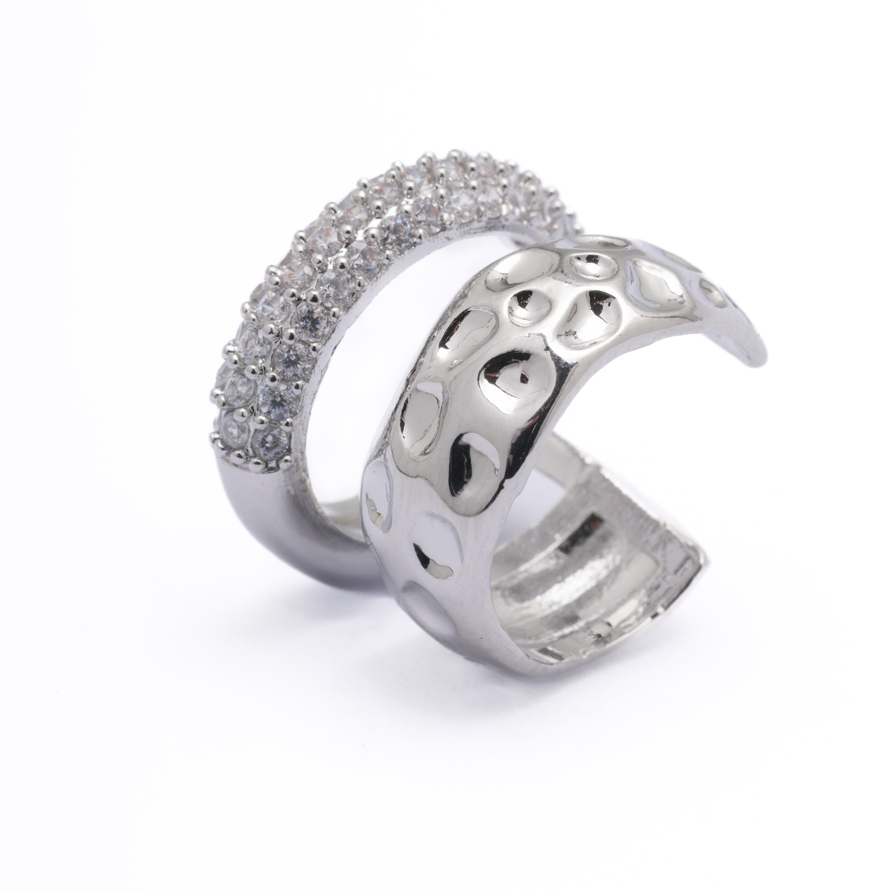 EARCUFF