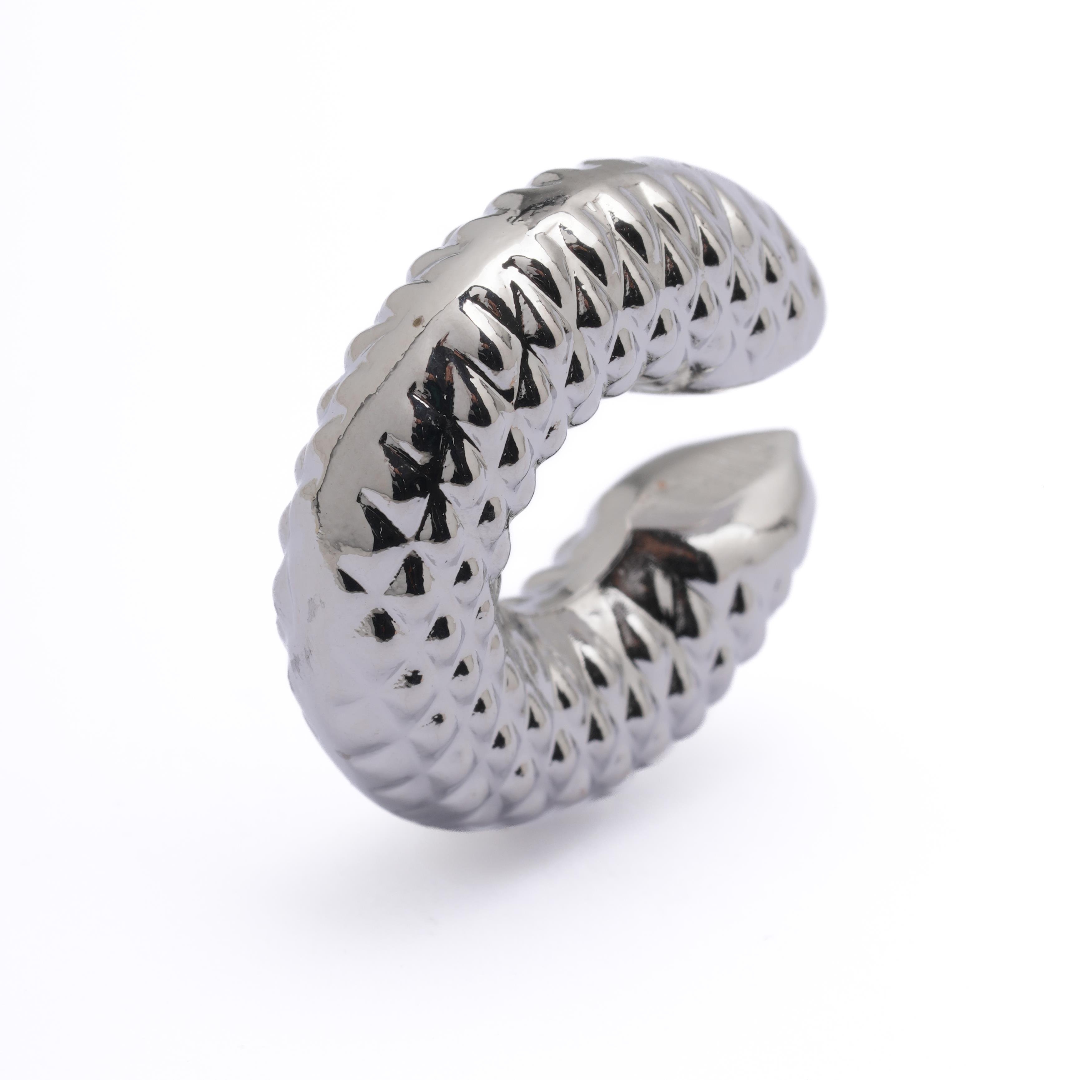 EARCUFF