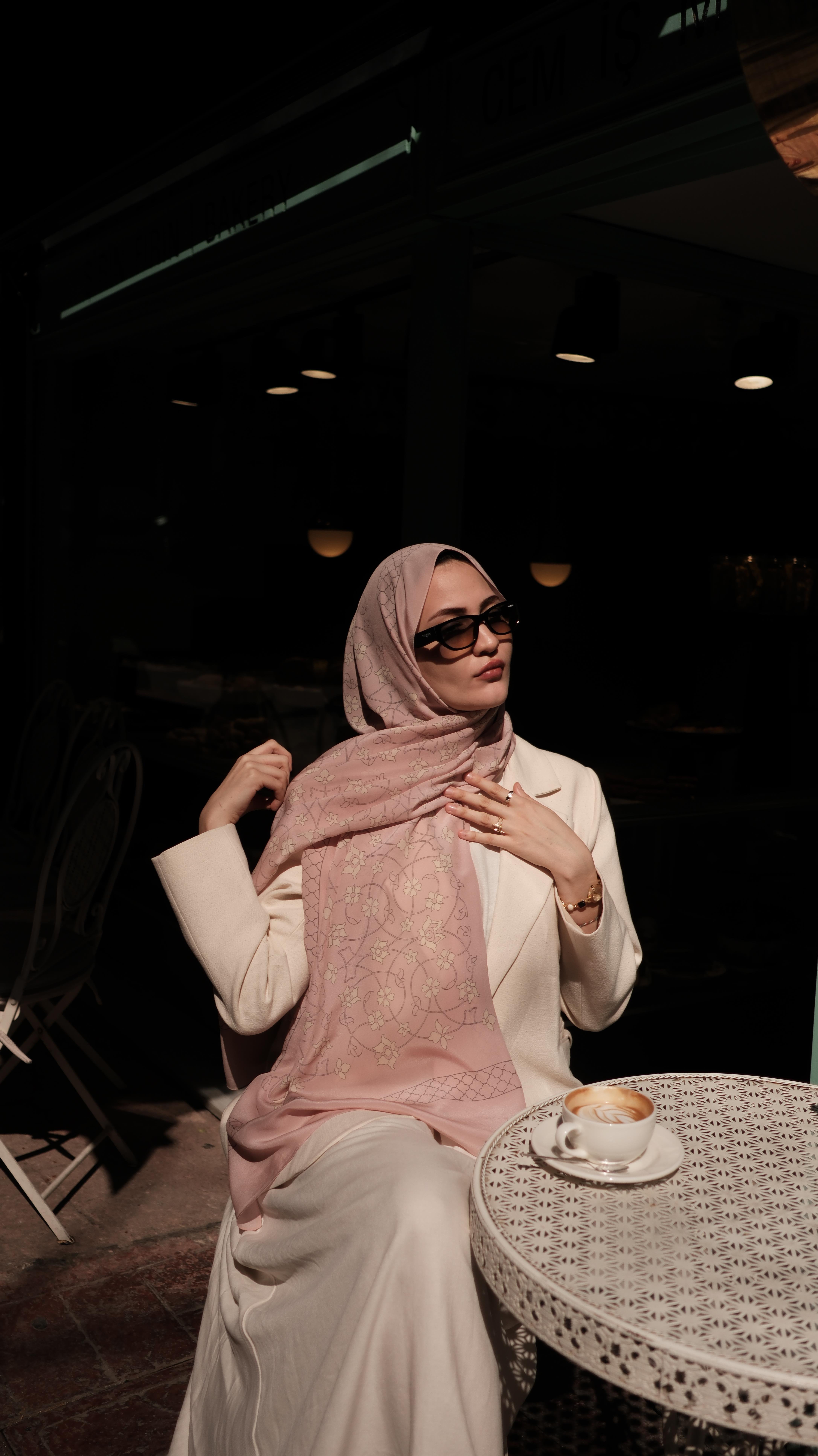 Serora Atelier - Nigar Krep İpek Şal