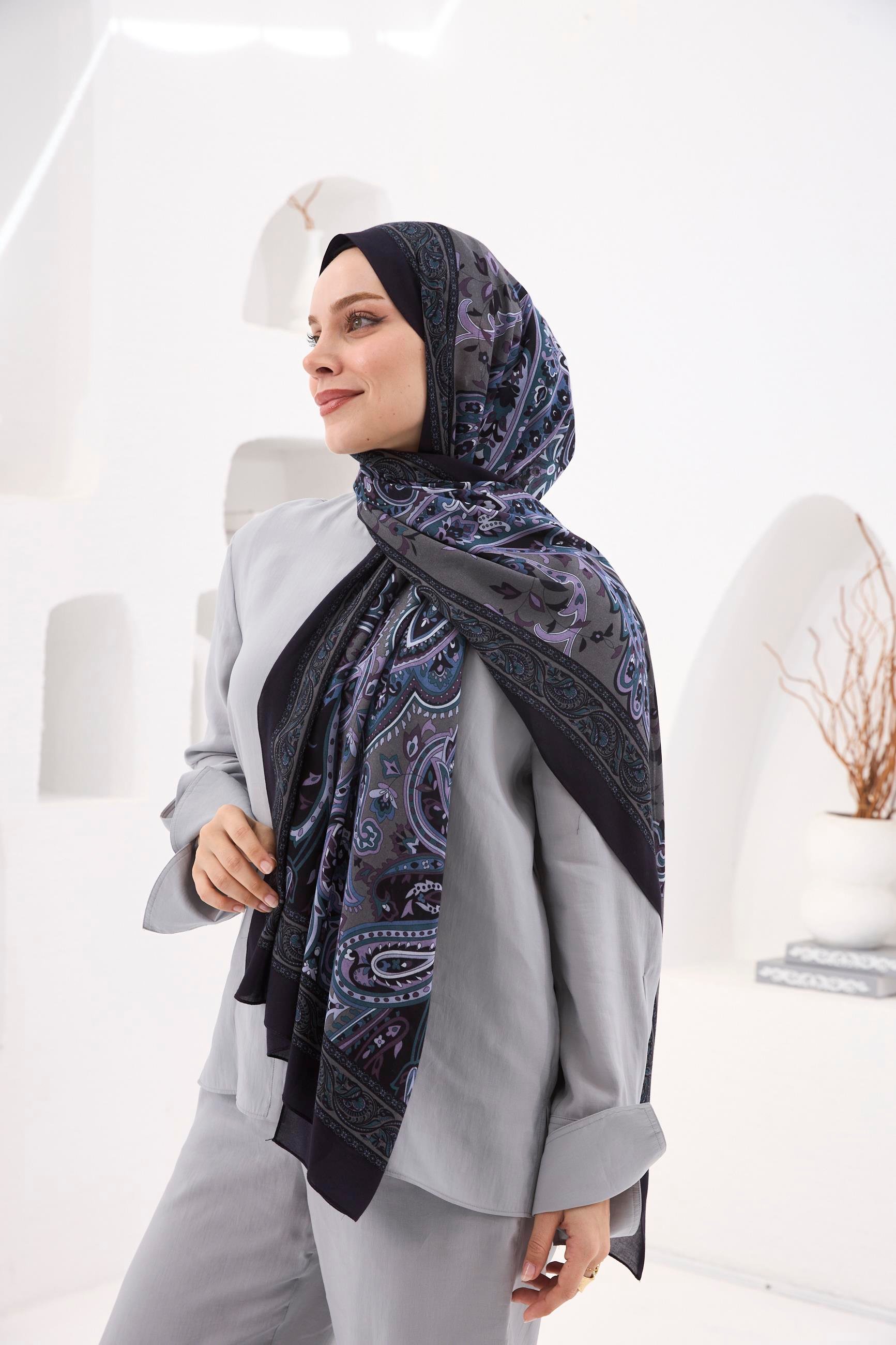 Enricoferri Petra Desen Şal Petra02-02