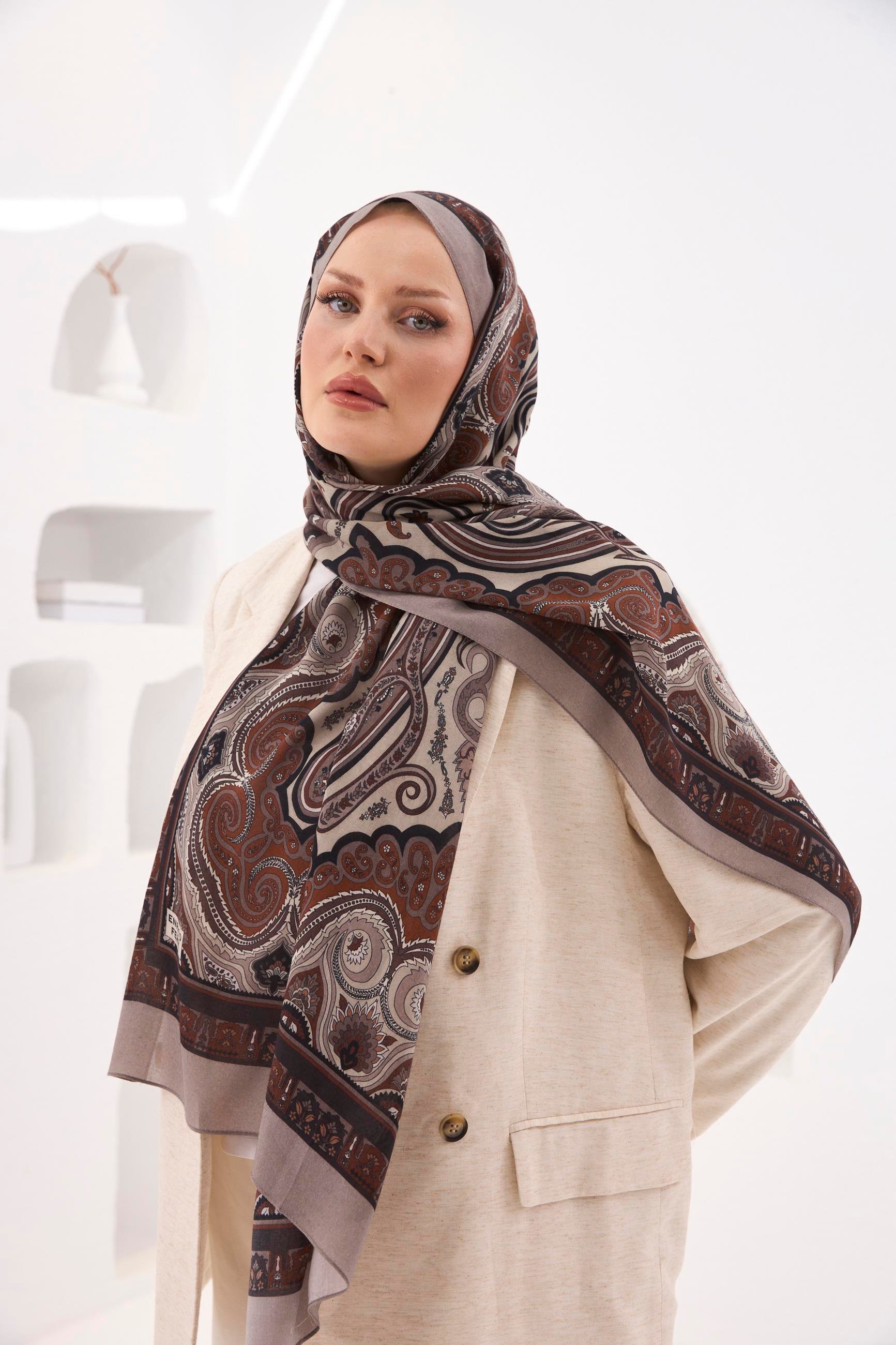 Enricoferri Petra Desen Şal Petra05-05