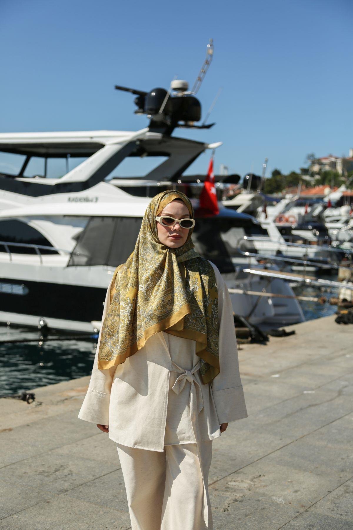 Enricoferri Valeria Desen Şal