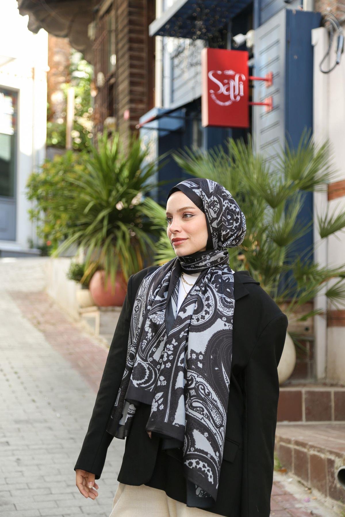 Enricoferri Valeria Desen Şal