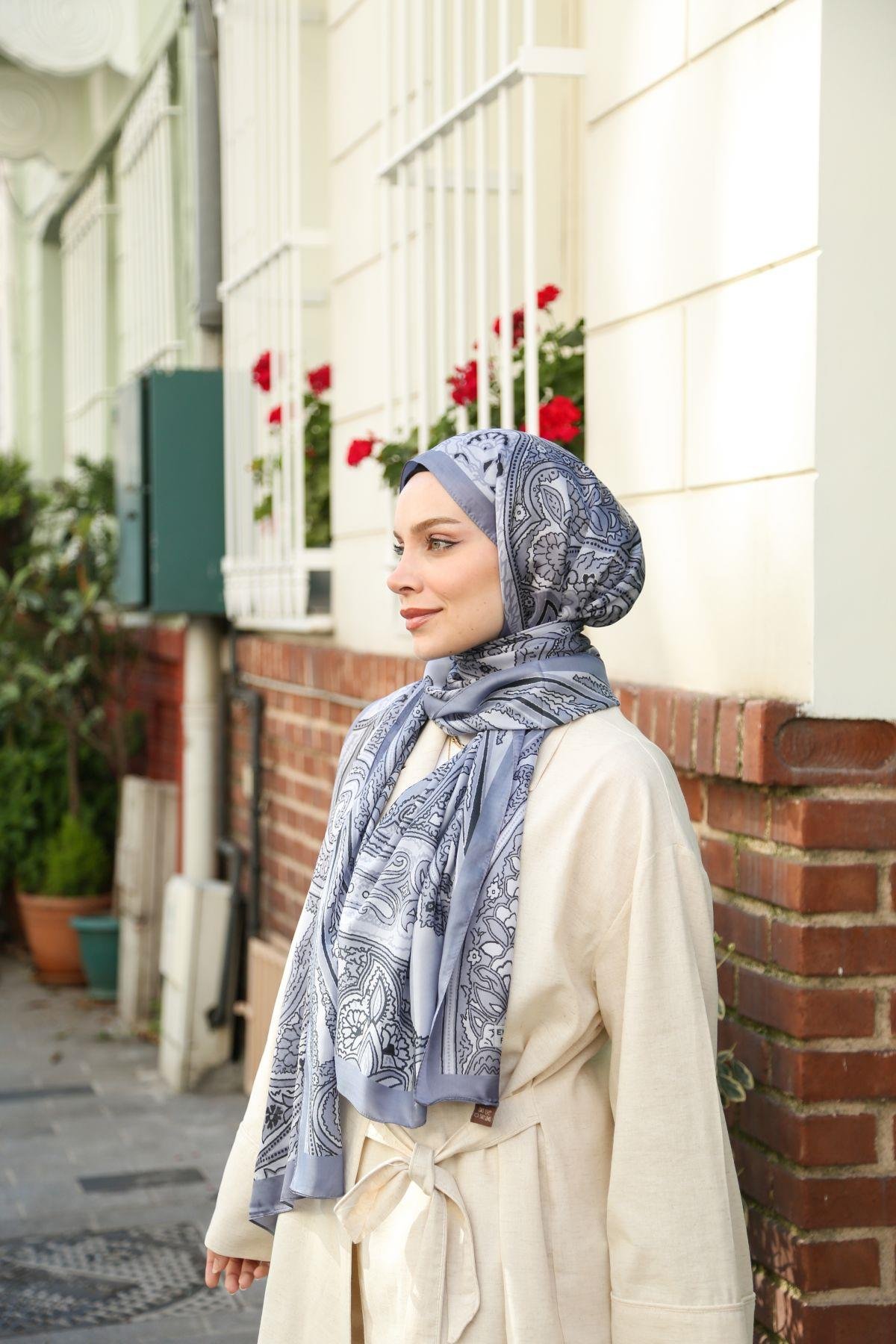 Enricoferri Valeria Desen Şal