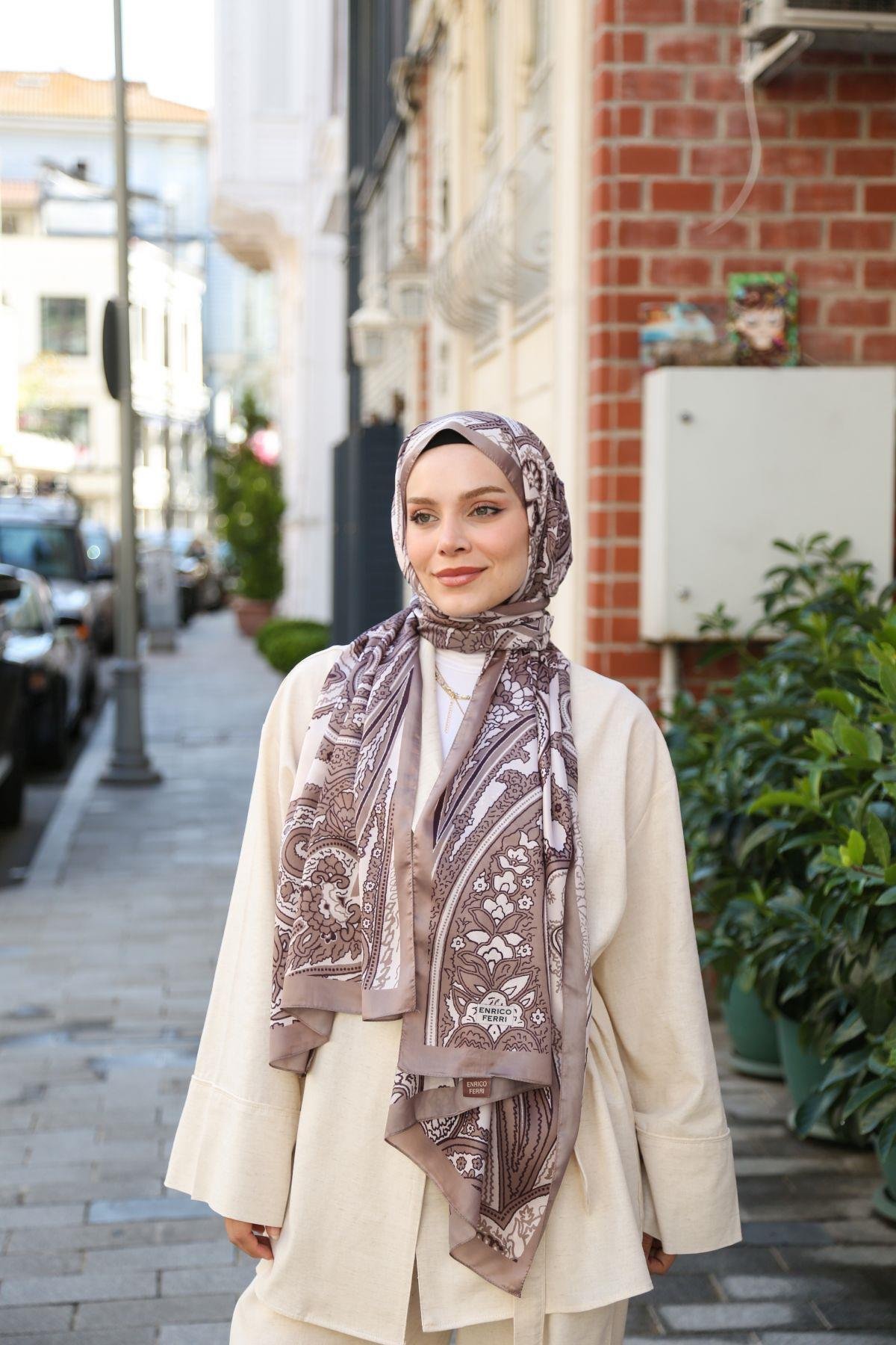 Enricoferri Valeria Desen Şal