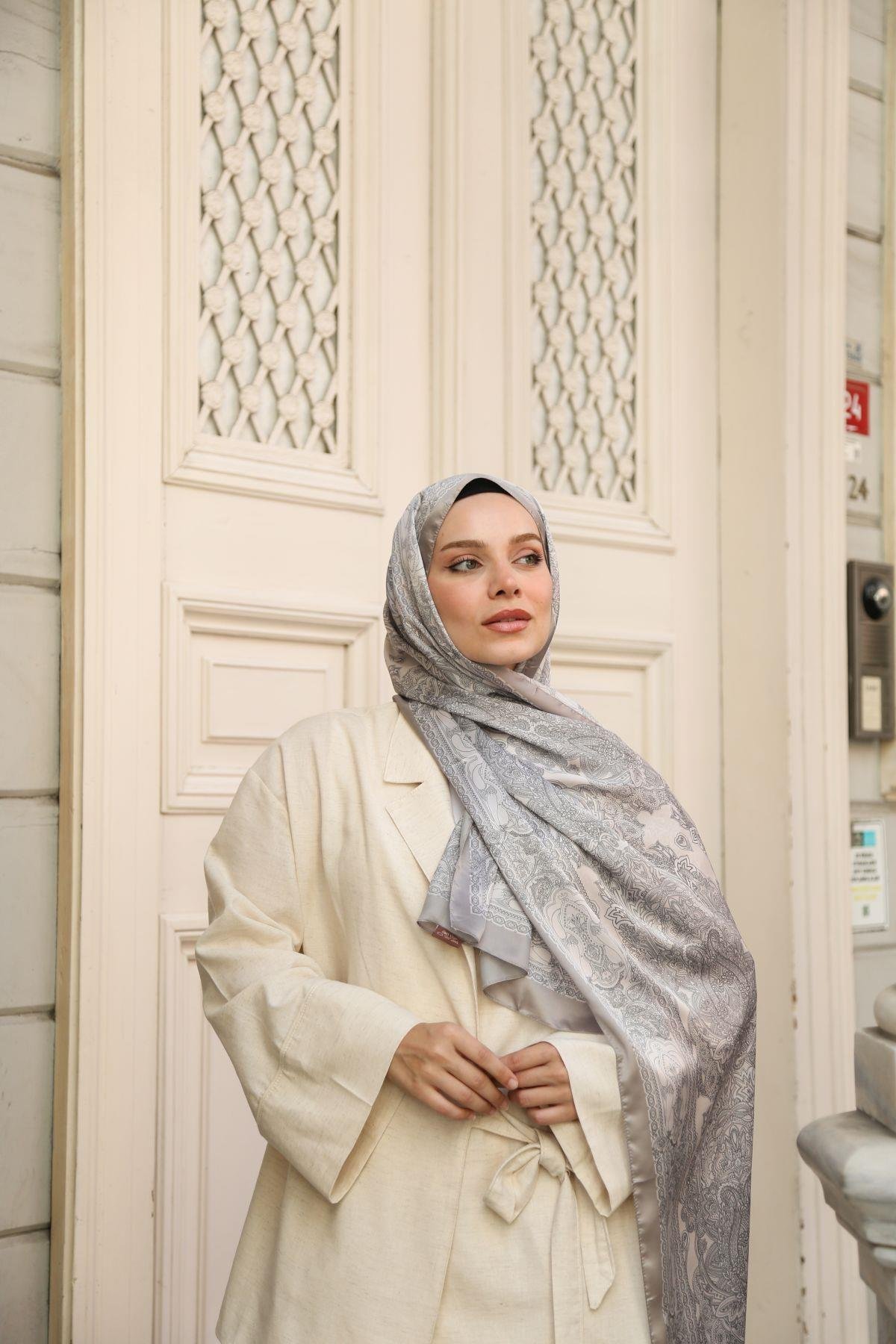 Enricoferri Valeria Desen Şal