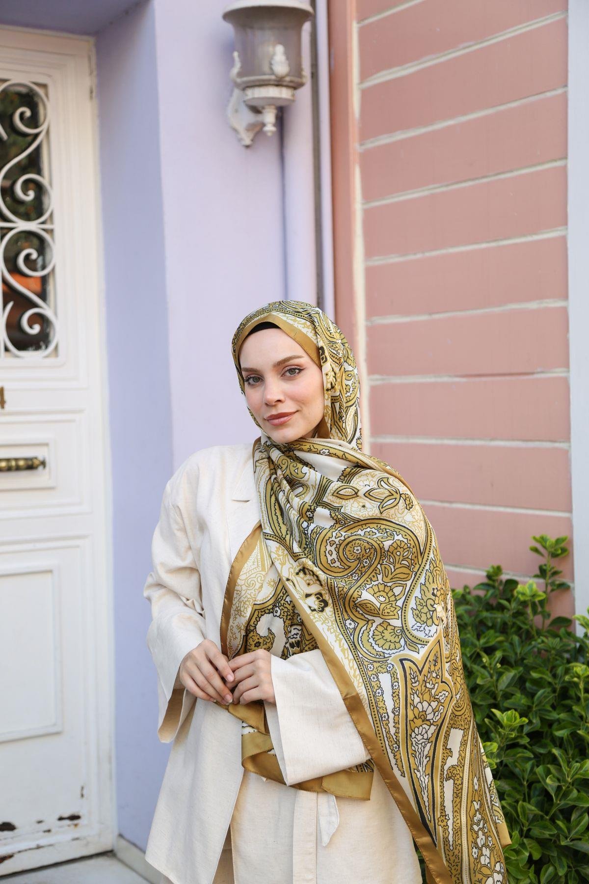 Enricoferri Valeria Desen Şal
