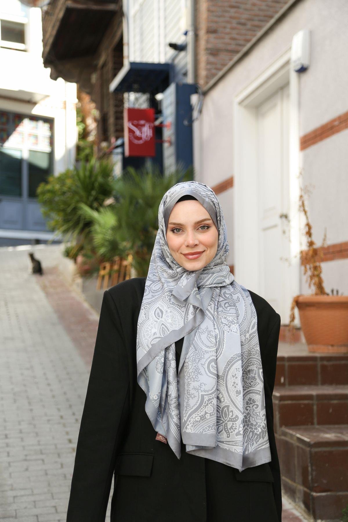 Enricoferri Valeria Desen Şal