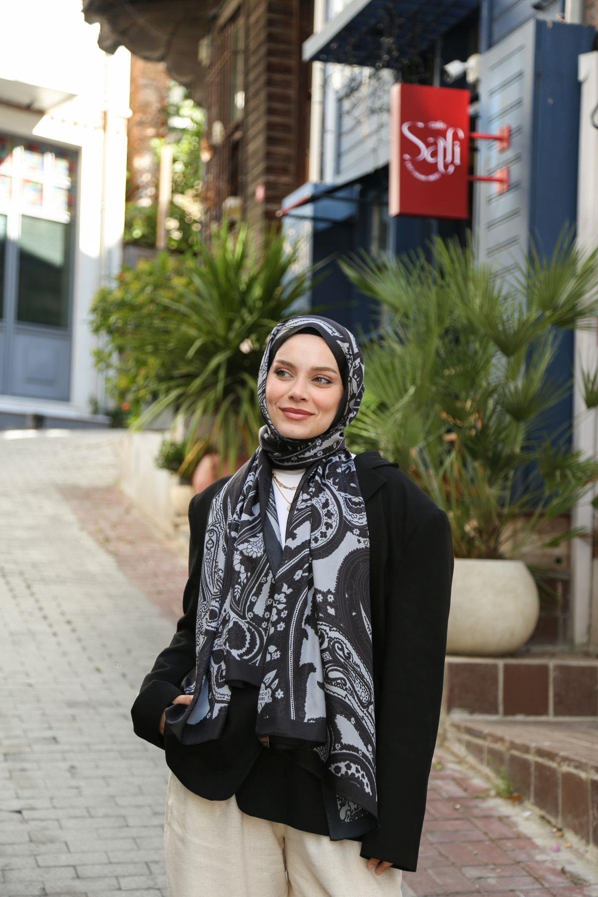 Enricoferri Valeria Desen Şal
