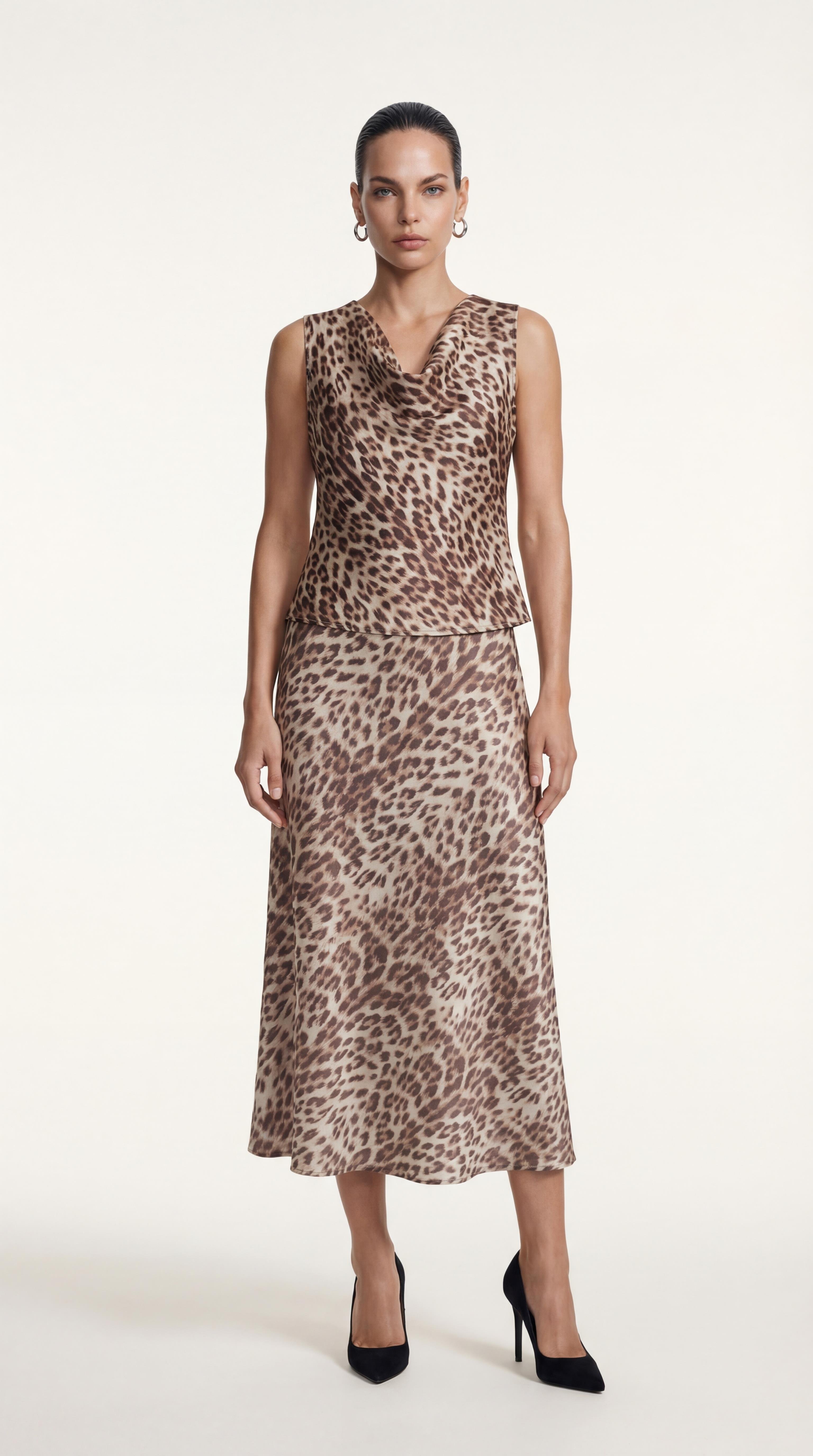 Bej-ML38018 Verev Leopar Saten Etek
