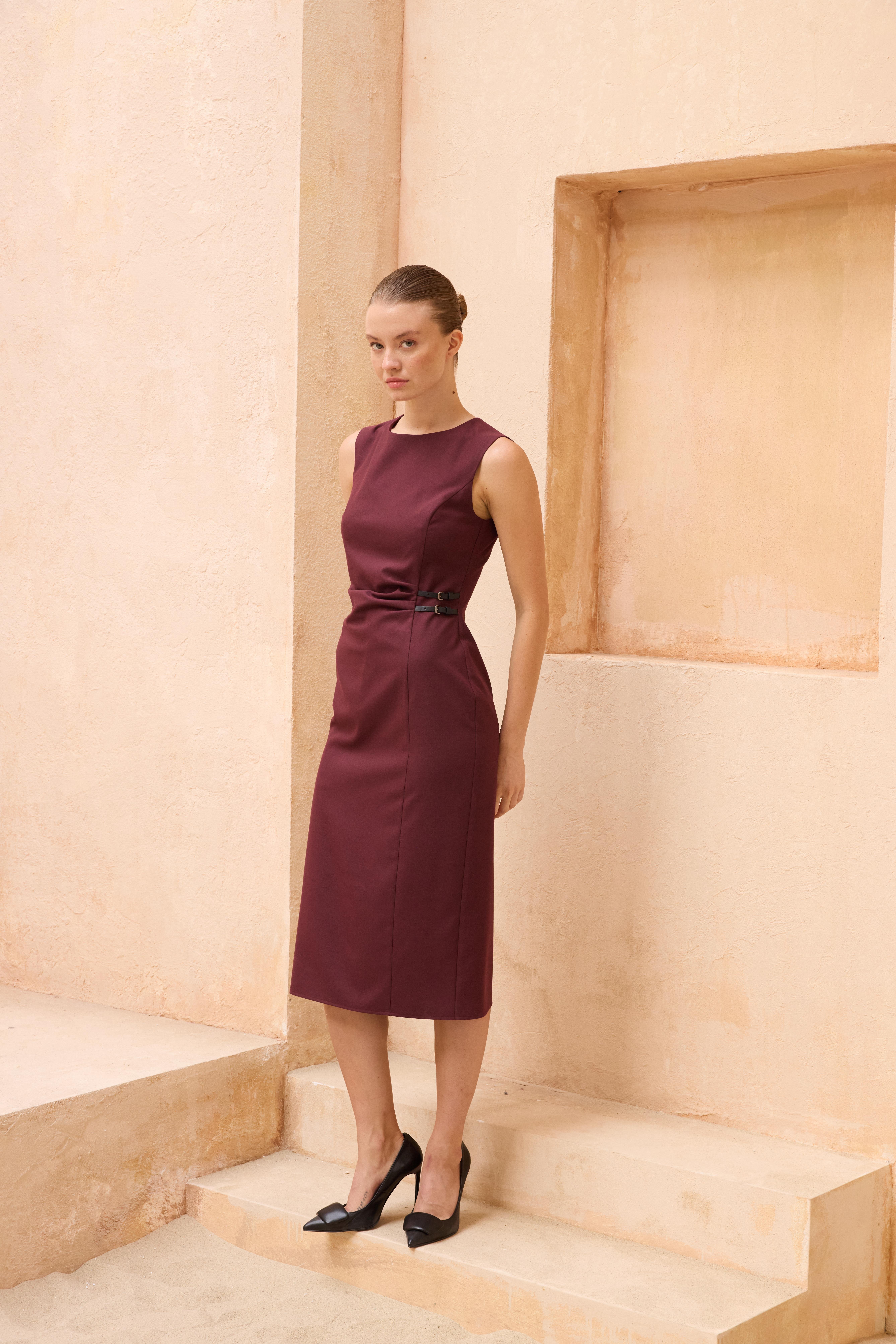 Bordo-ML18008 Toka Detaylı Kolsuz Elbise