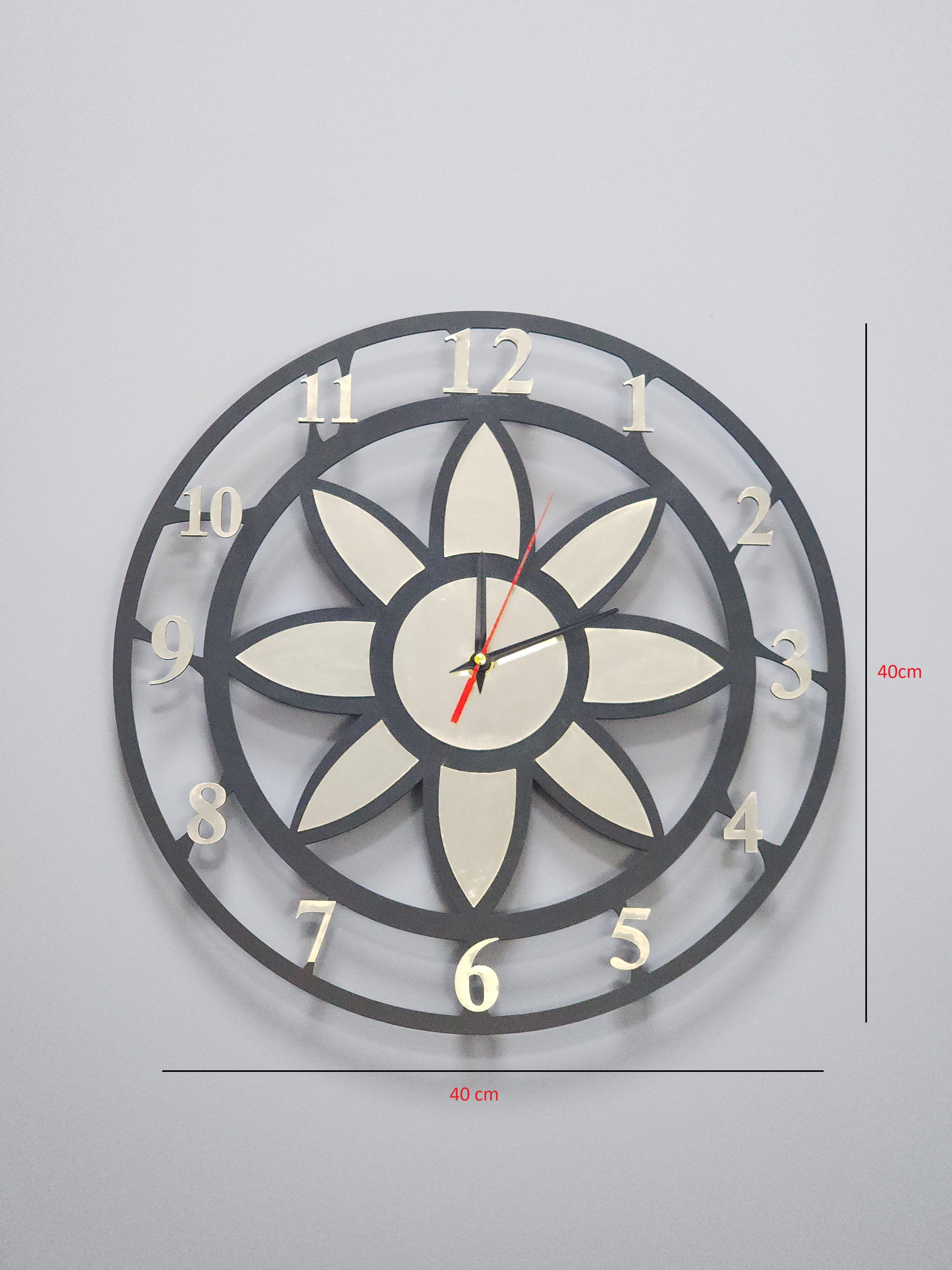 Modern Lotus Desenli Siyah-Gold Dekoratif Duvar Saati - Sessiz Mekanizma